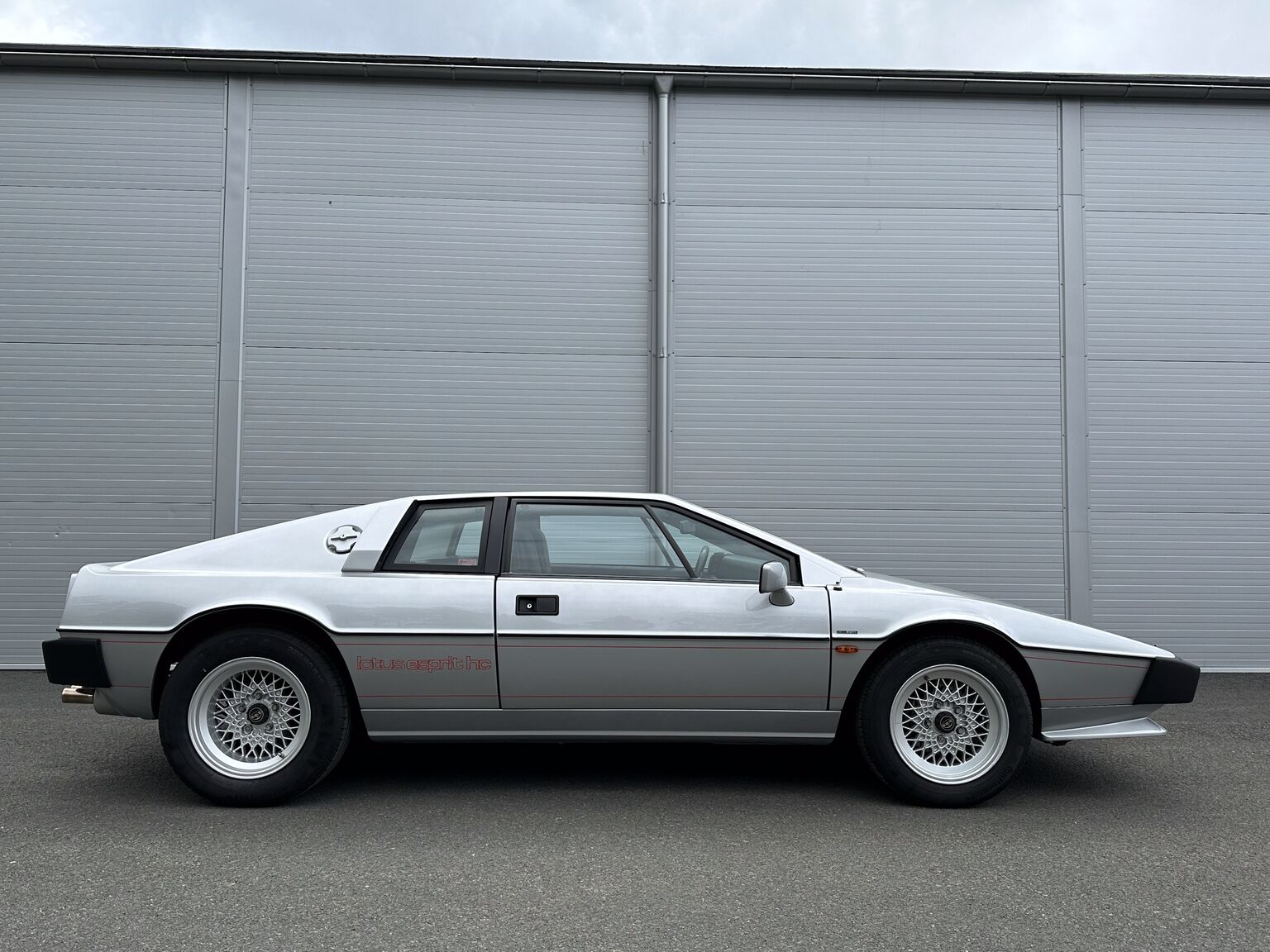 Aussenfoto 1987 Lotus Esprit S3