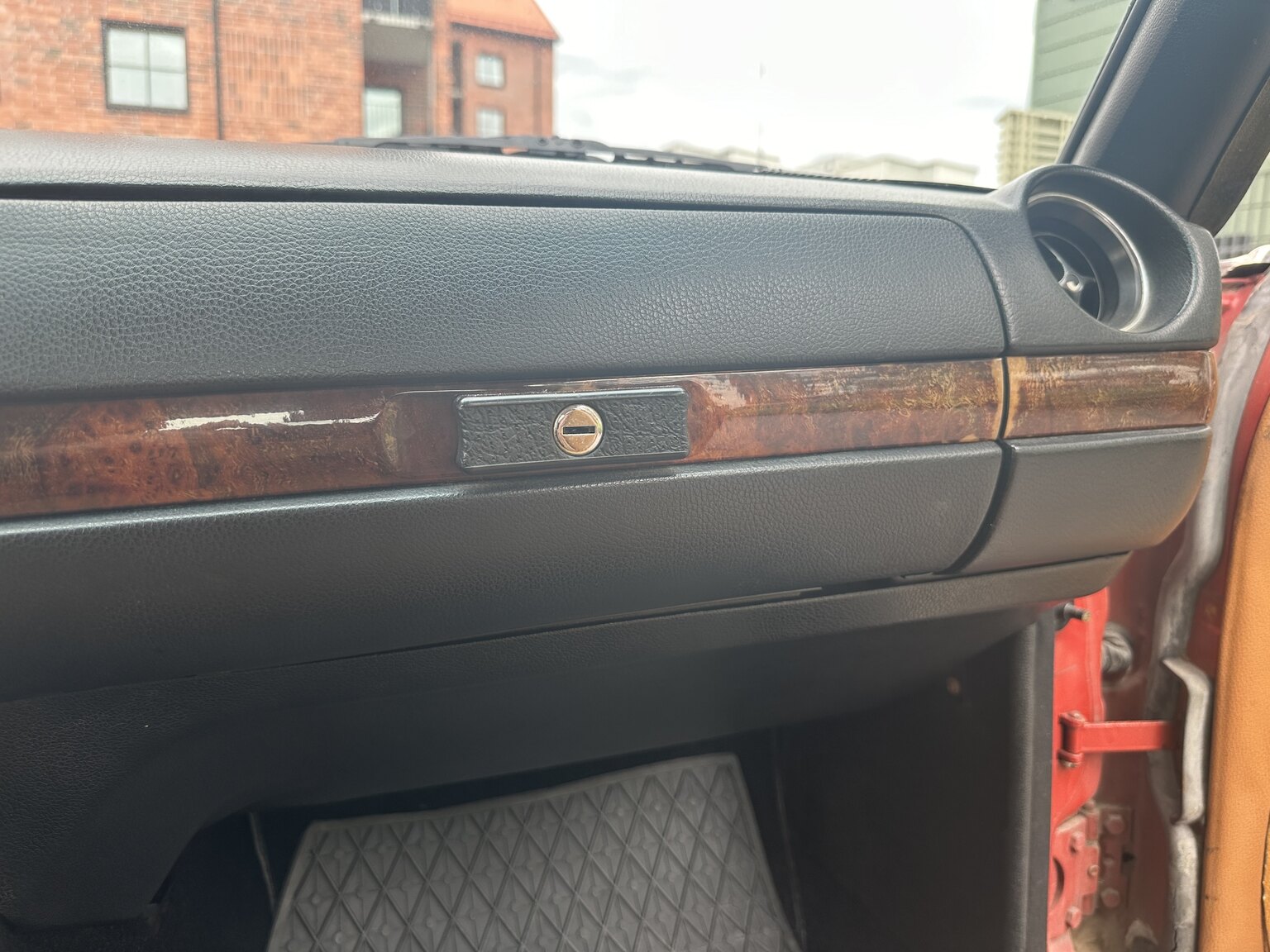 Innenraumfoto von 1977 Mercedes-Benz 280 CE