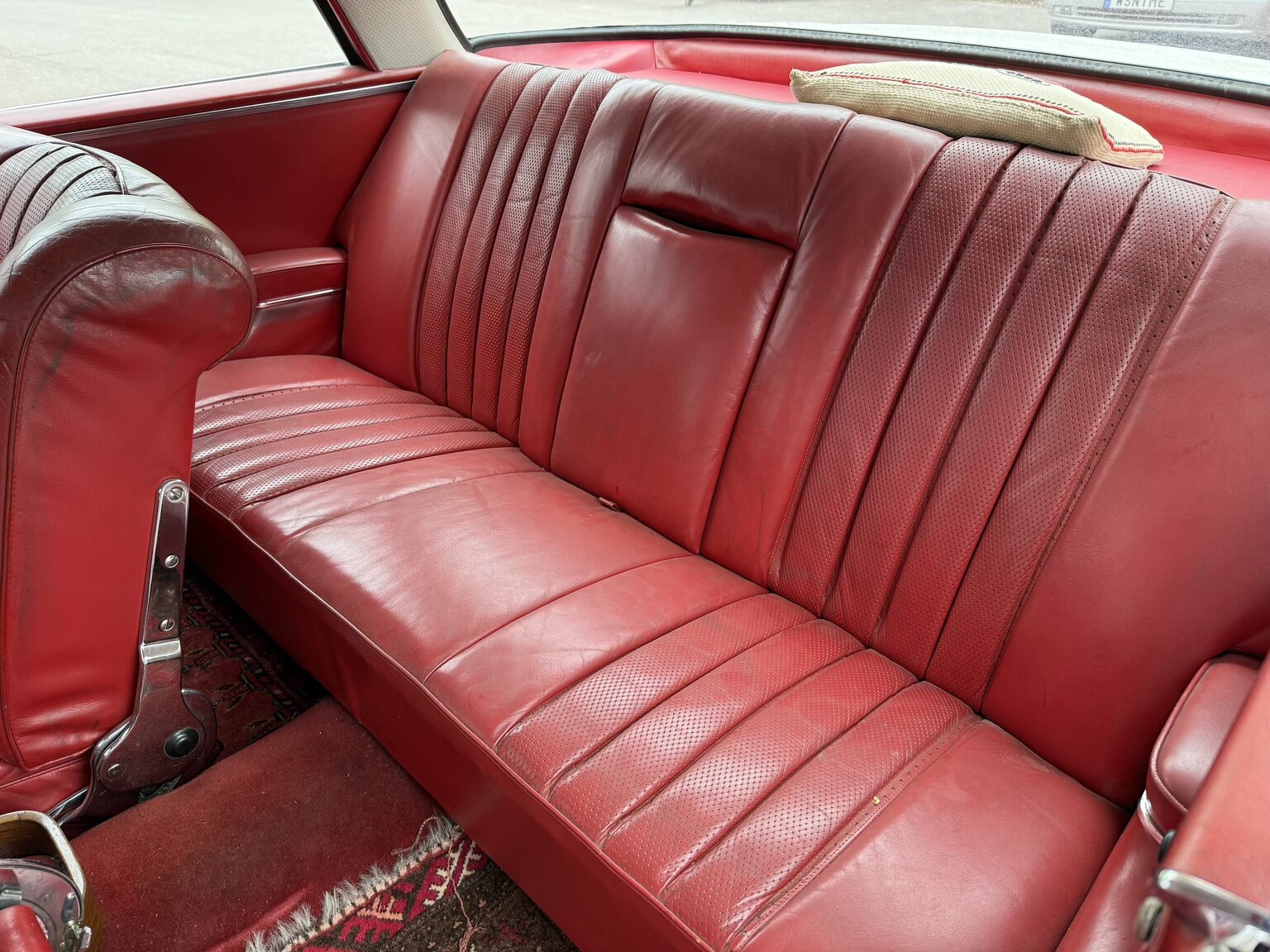 Interiörbild 1963 Mercedes-Benz 220 SE