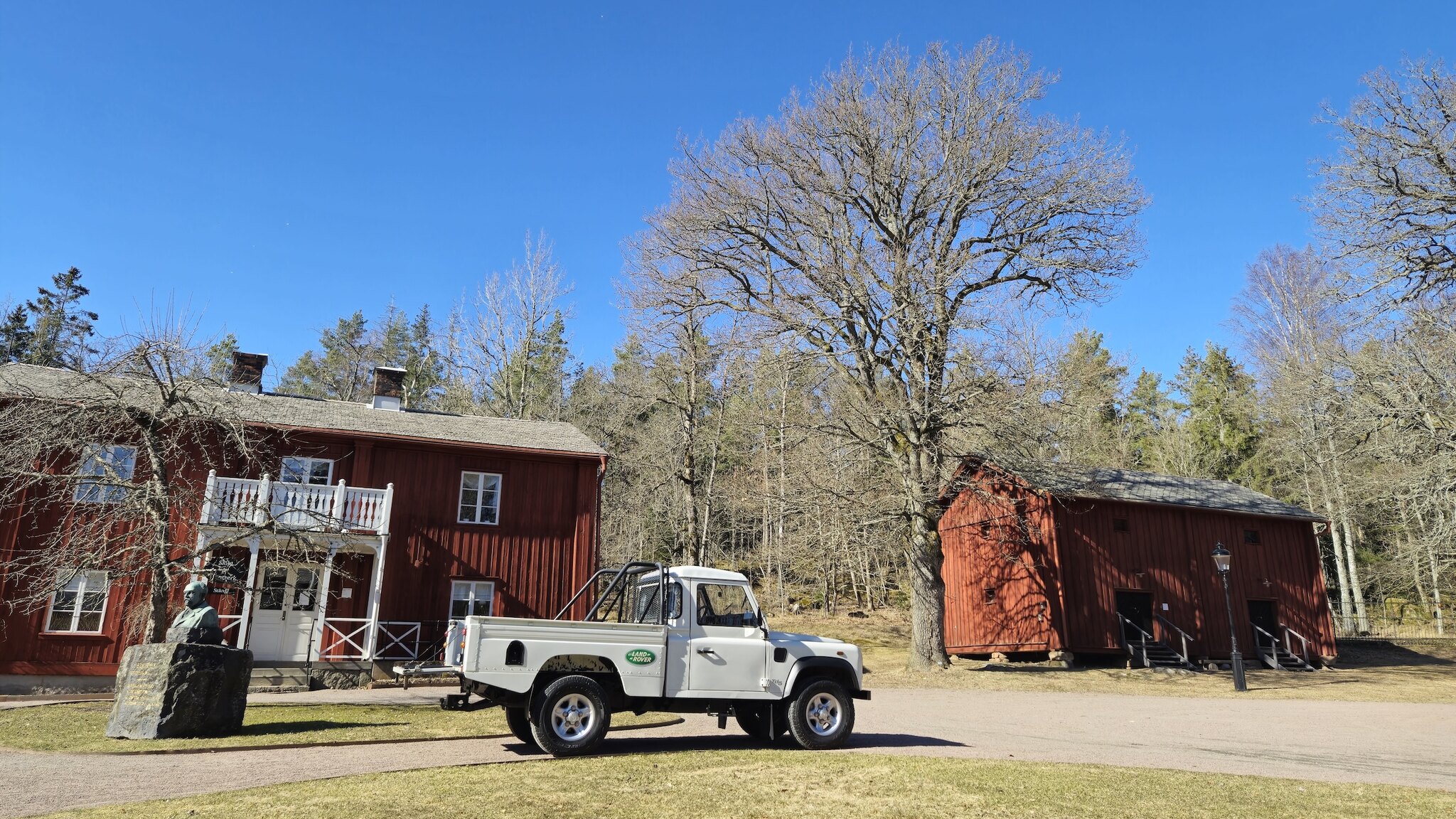 Exteriörbild på 1999 Land Rover Defender Single Cab Pickup