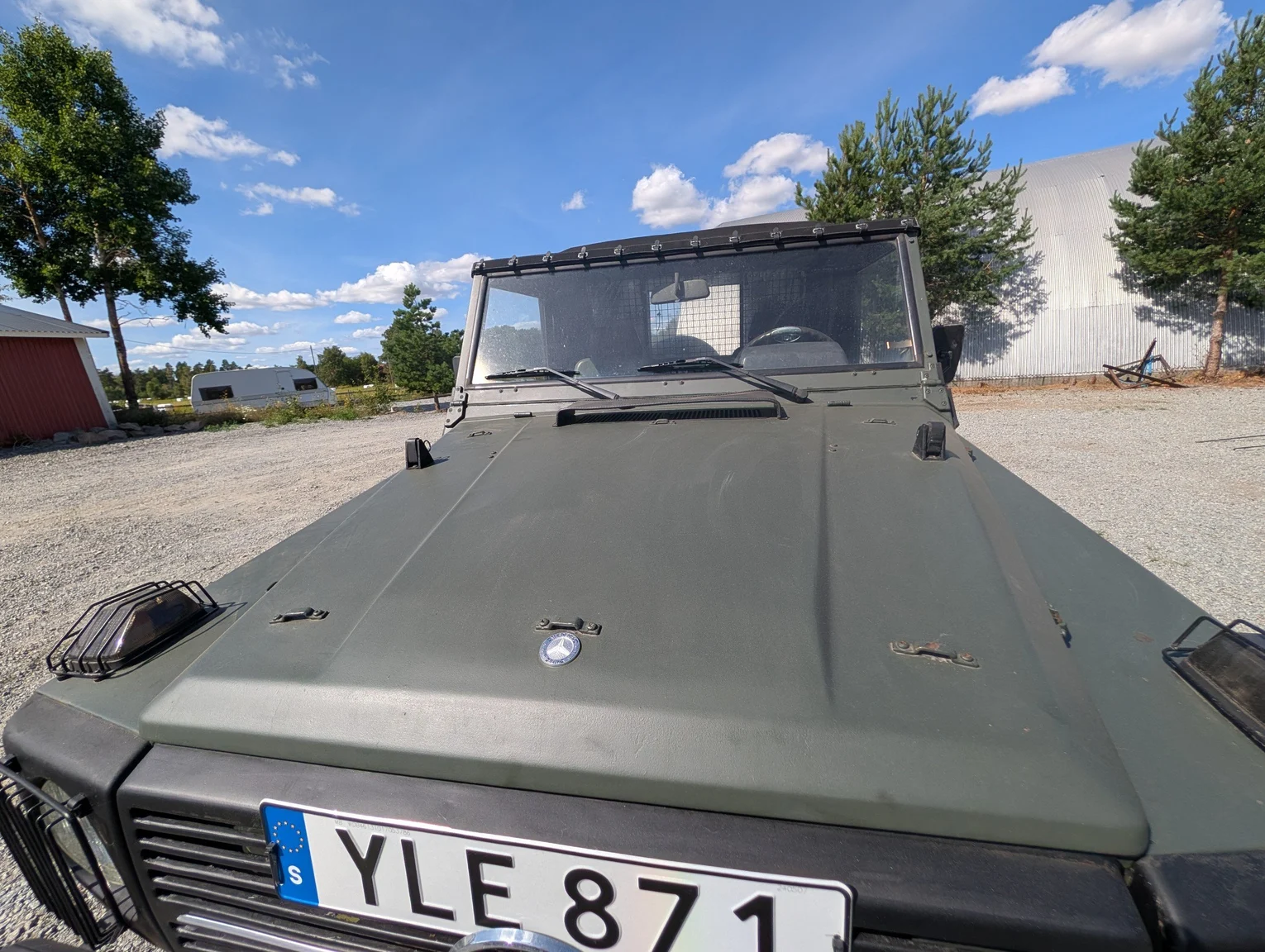 Exterior image of 1987 Mercedes-Benz 240 GD 461 (31)
