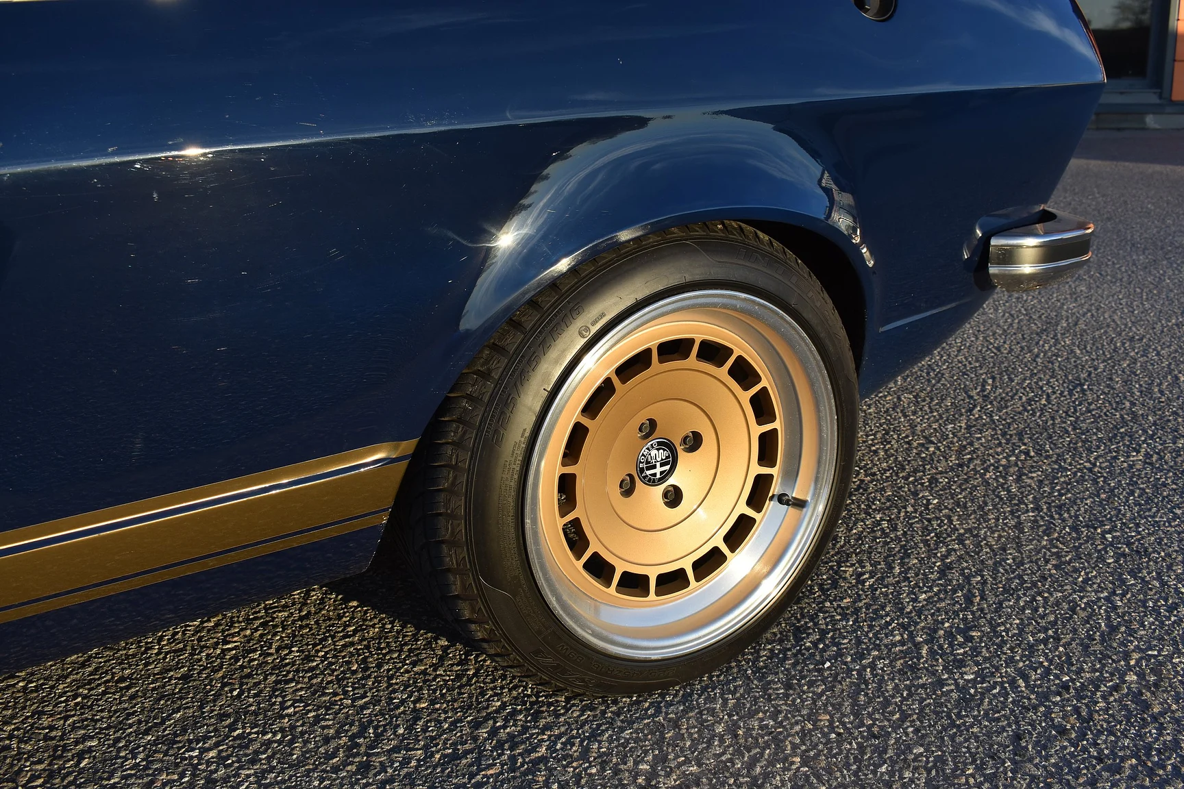 Exteriörbild på 1981 Alfa Romeo Alfetta GTV (29)