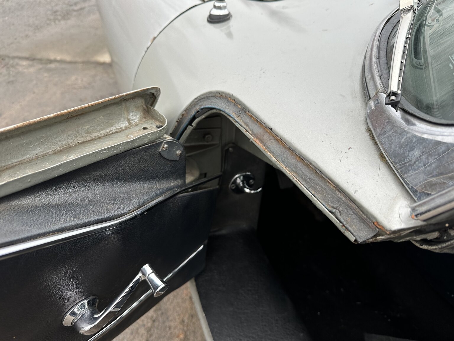 Interior image of 1962 Jaguar E-Type 3.8 Series I