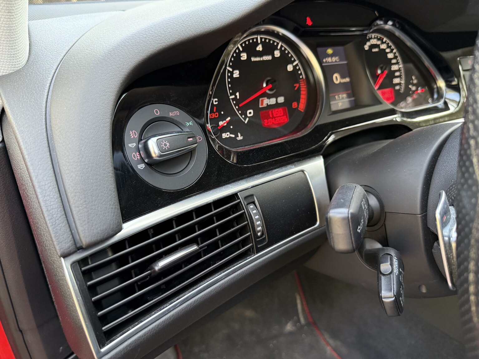 Interiörbild 2010 Audi RS6 Avant V10 Quattro