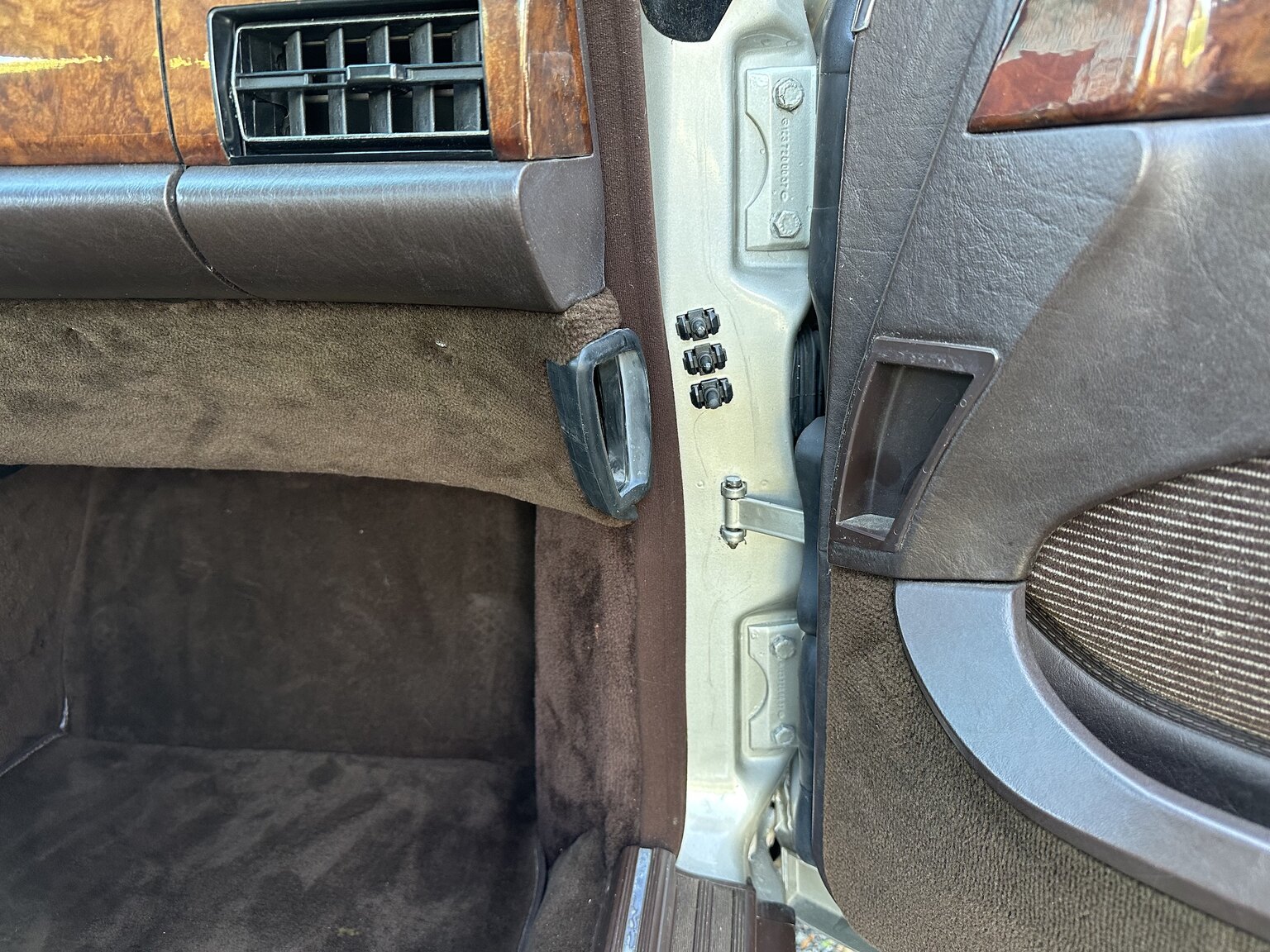 Interiörbild 1986 Mercedes-Benz 500 SEC (33)