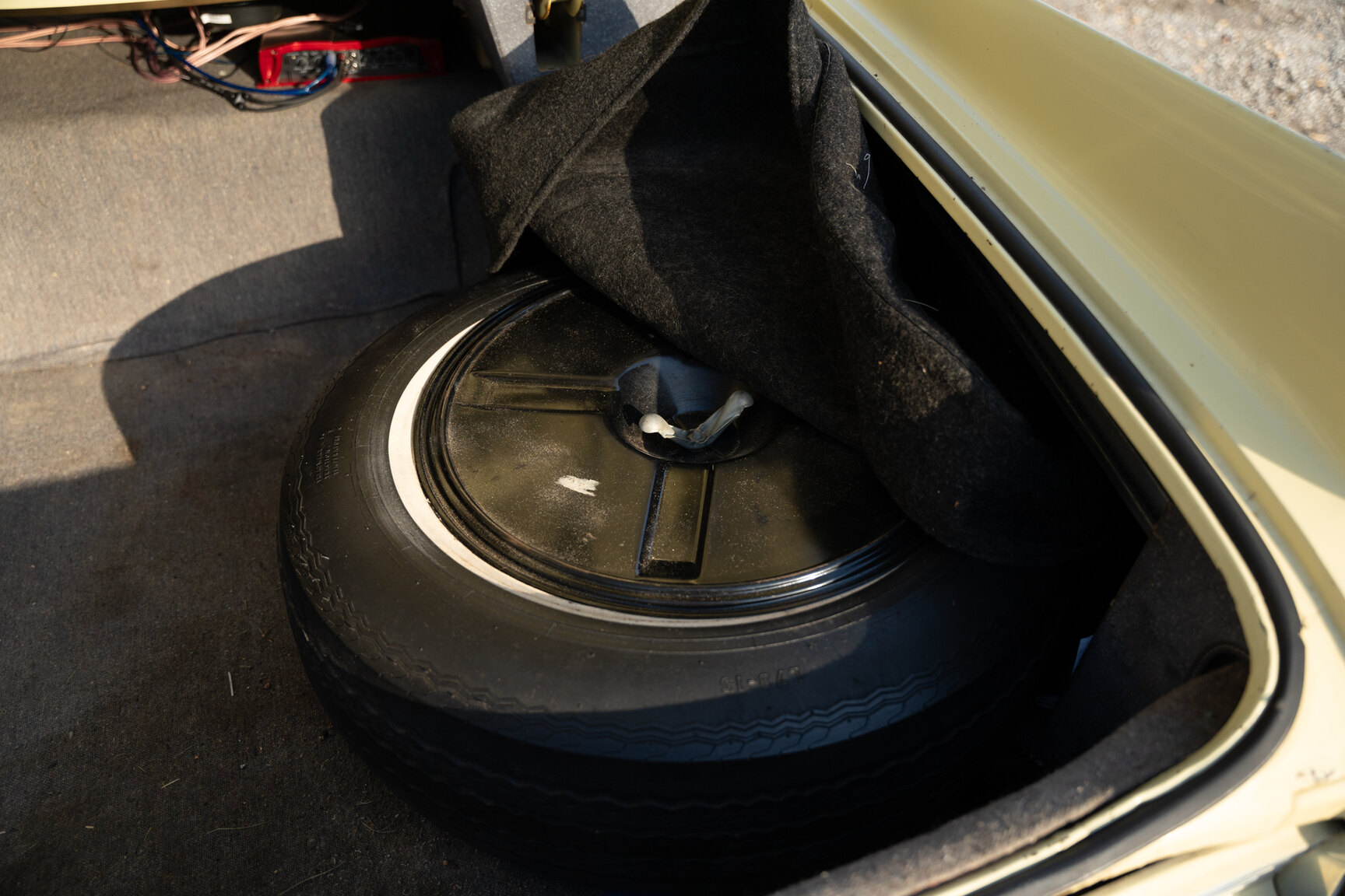 Interior image of 1962 Cadillac Coupé De Ville