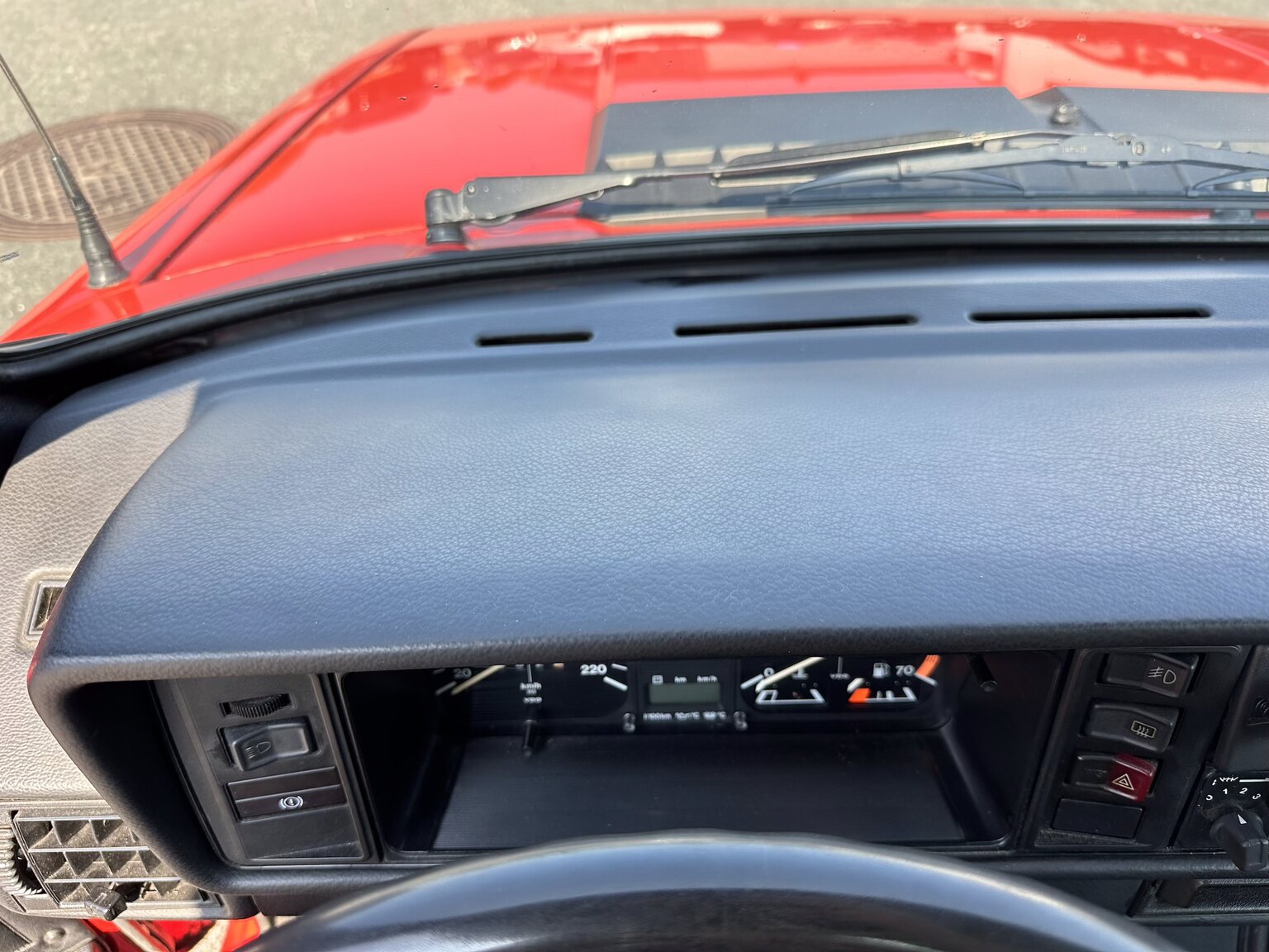 Innenraumfoto von 1984 Volkswagen Golf GTI