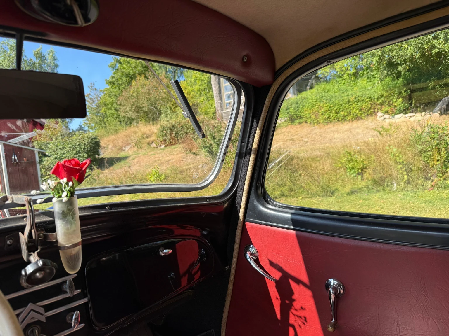 Interior image of 1951 Citroën CV 11  Sedan  (20)