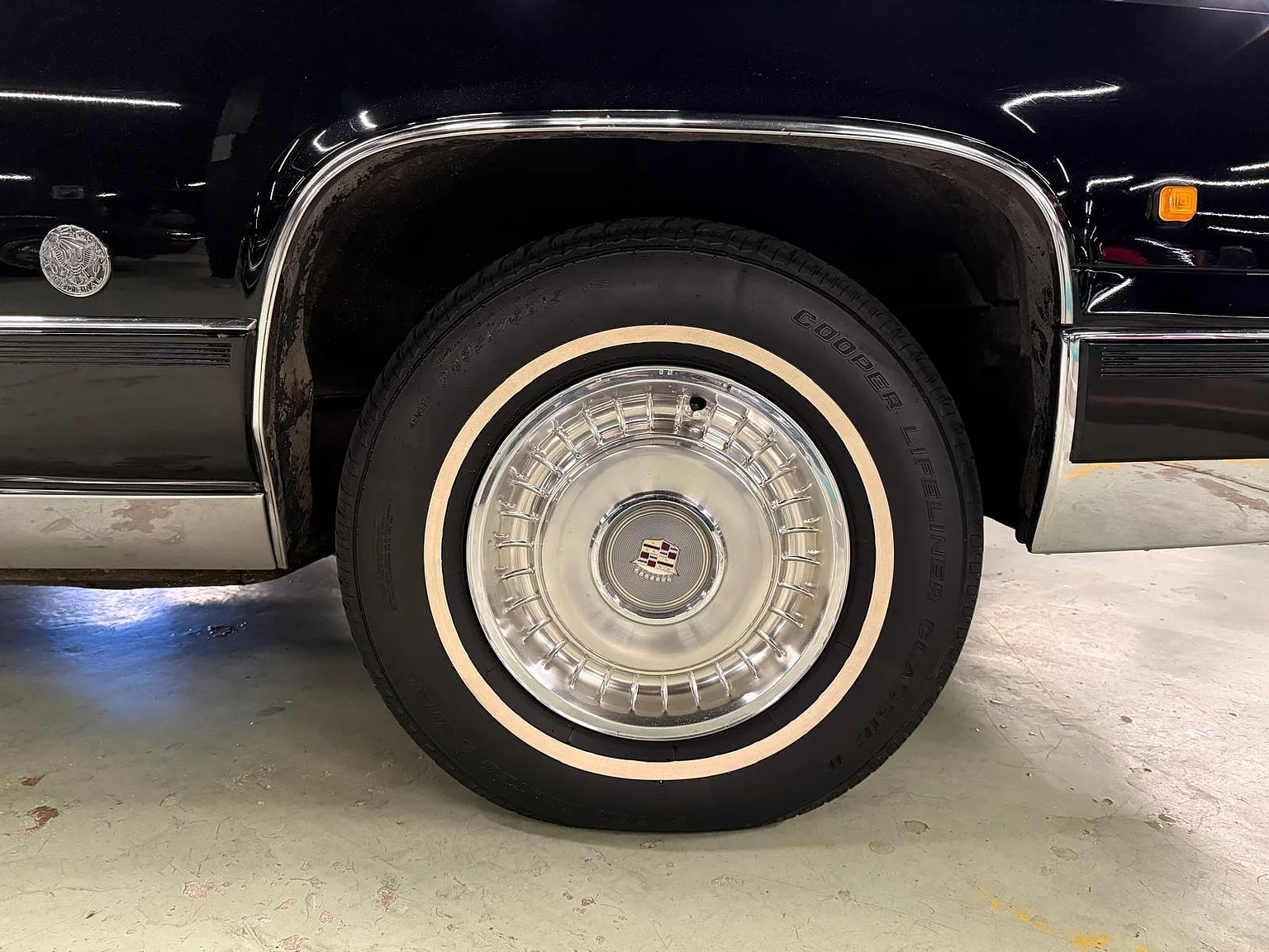 Exteriörbild på 1991 Cadillac Brougham Limousine (13)