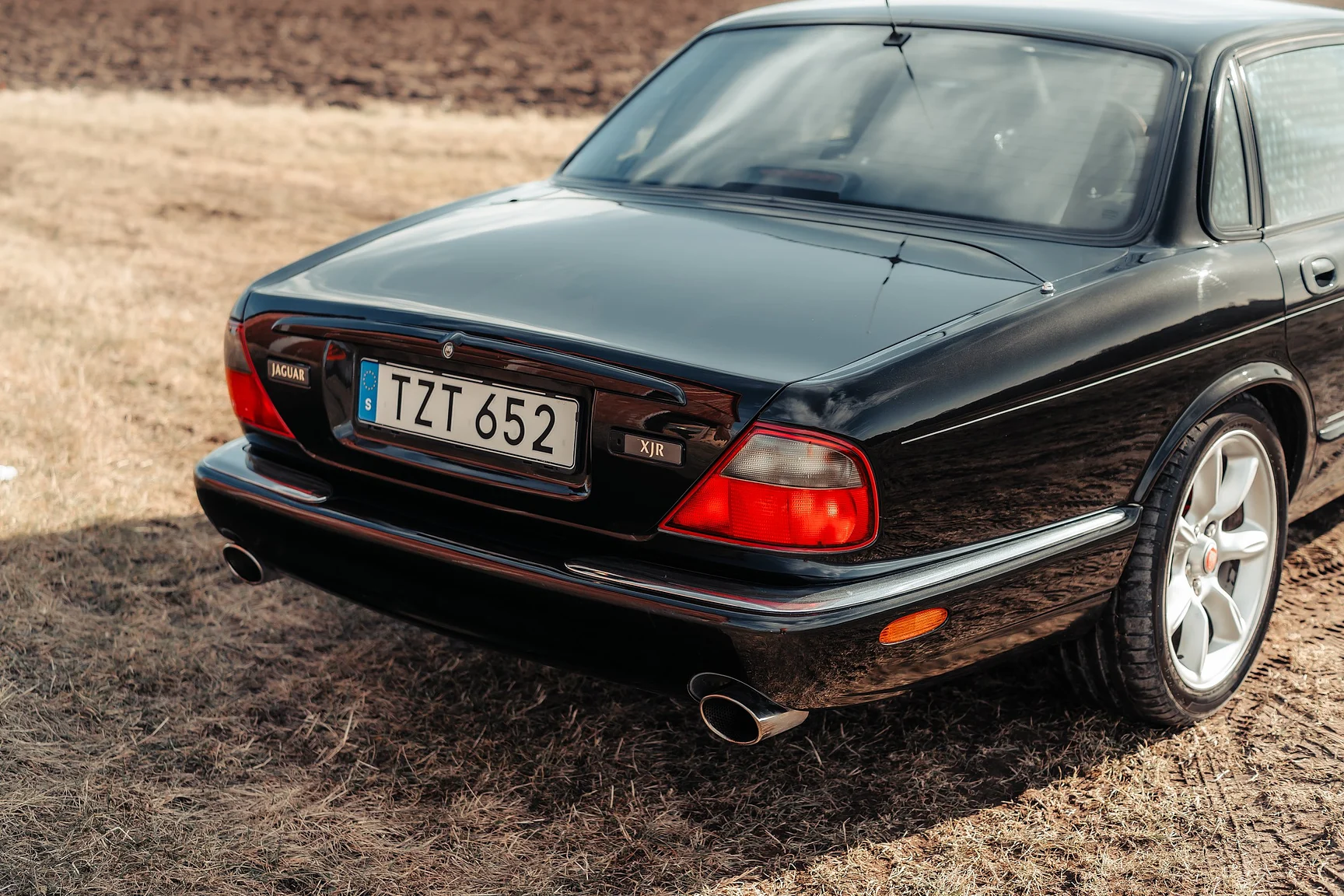 Exteriörbild på 1997 Jaguar XJR 4.0 Kompressor NO RESERVE (4)