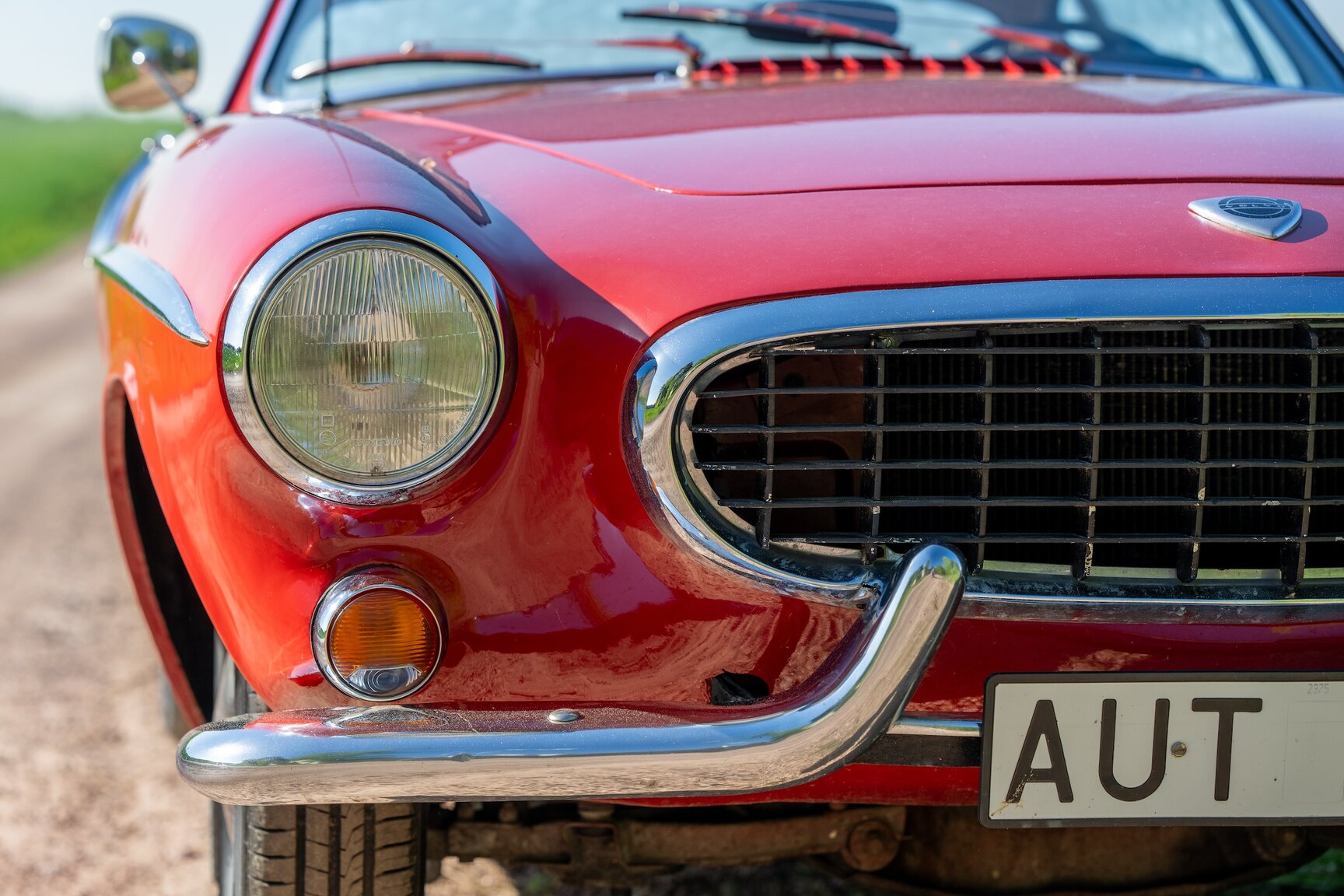 Exterior image of 1961 Volvo P1800