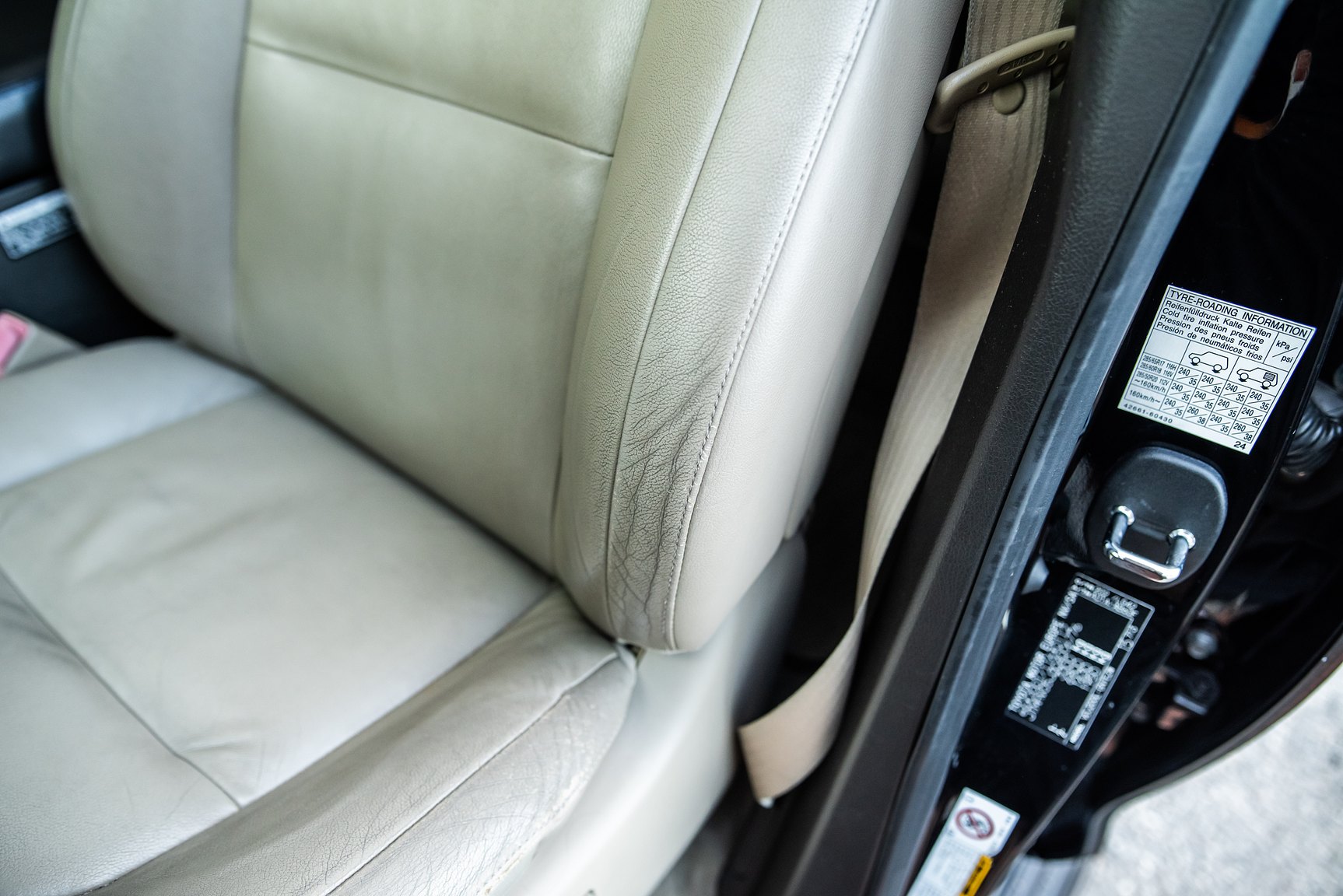 Interior image of 2008 Toyota Land Cruiser 4.5 4WD V8