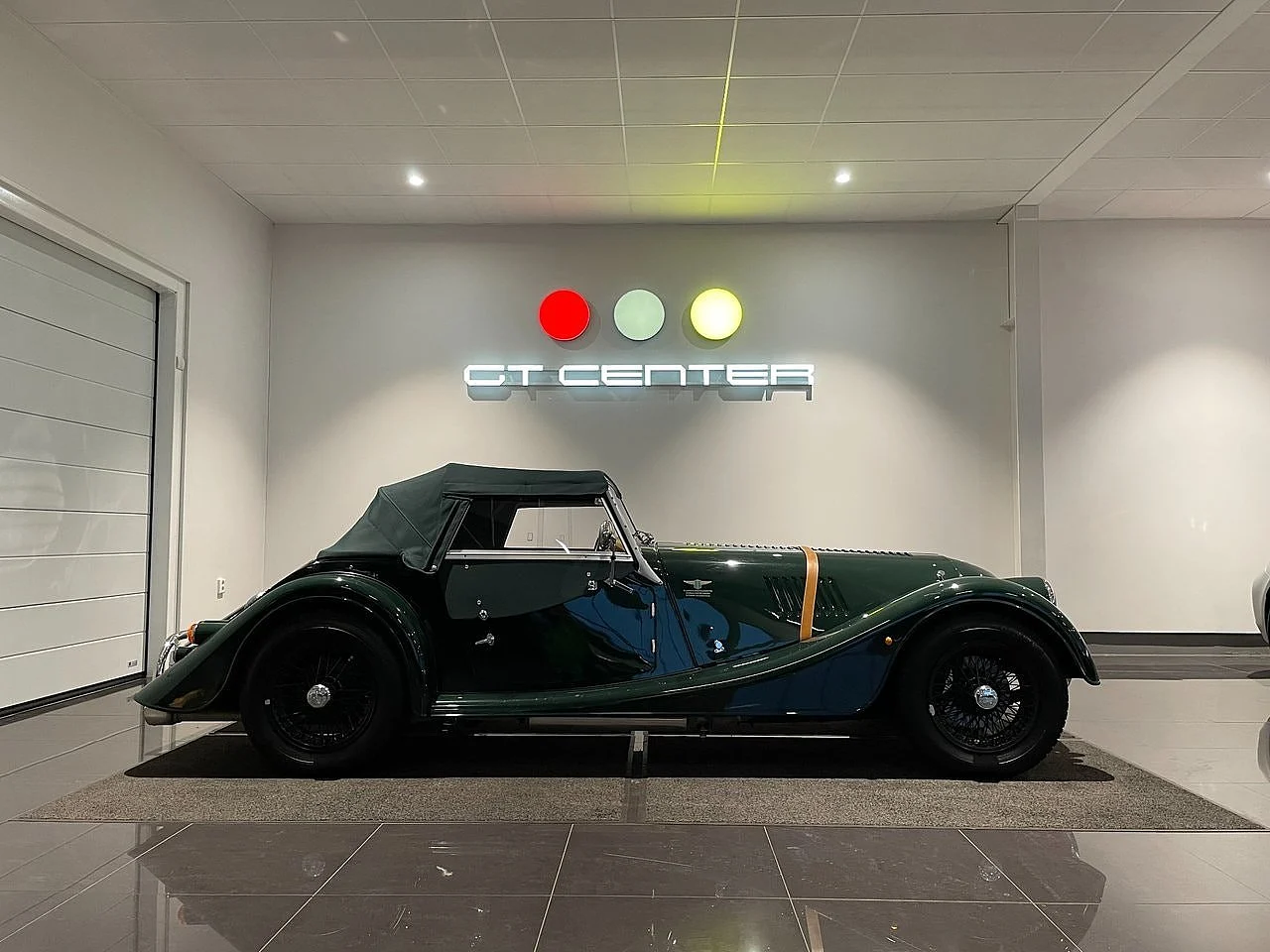 Bild på 2018 Morgan 4+4 (2)