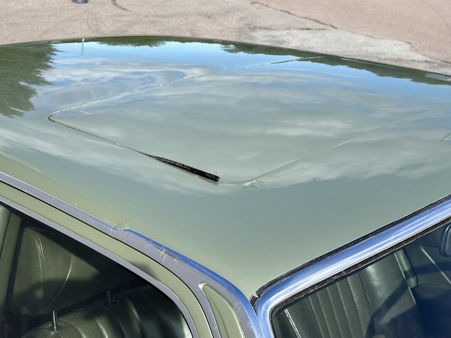 Exterior image of 1975 Mercedes Benz 450 SEL (32)