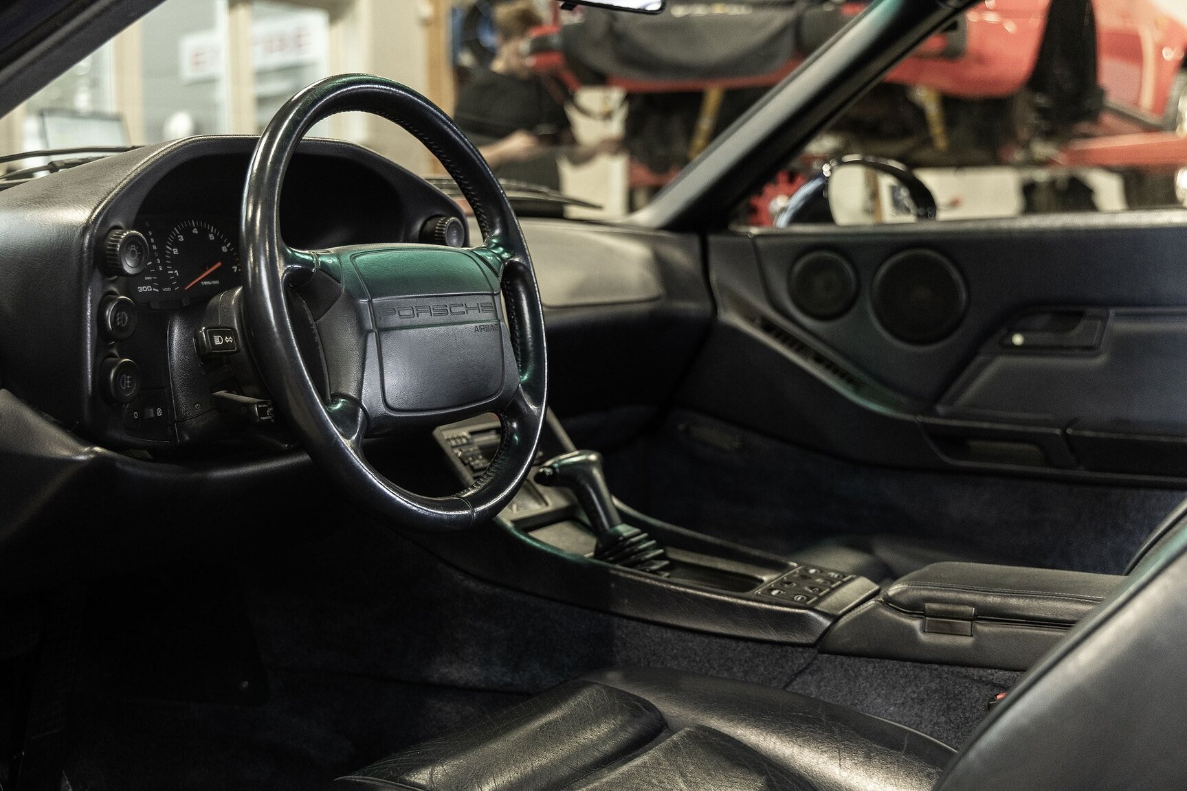 Interior image of 1993 Porsche 928 GTS
