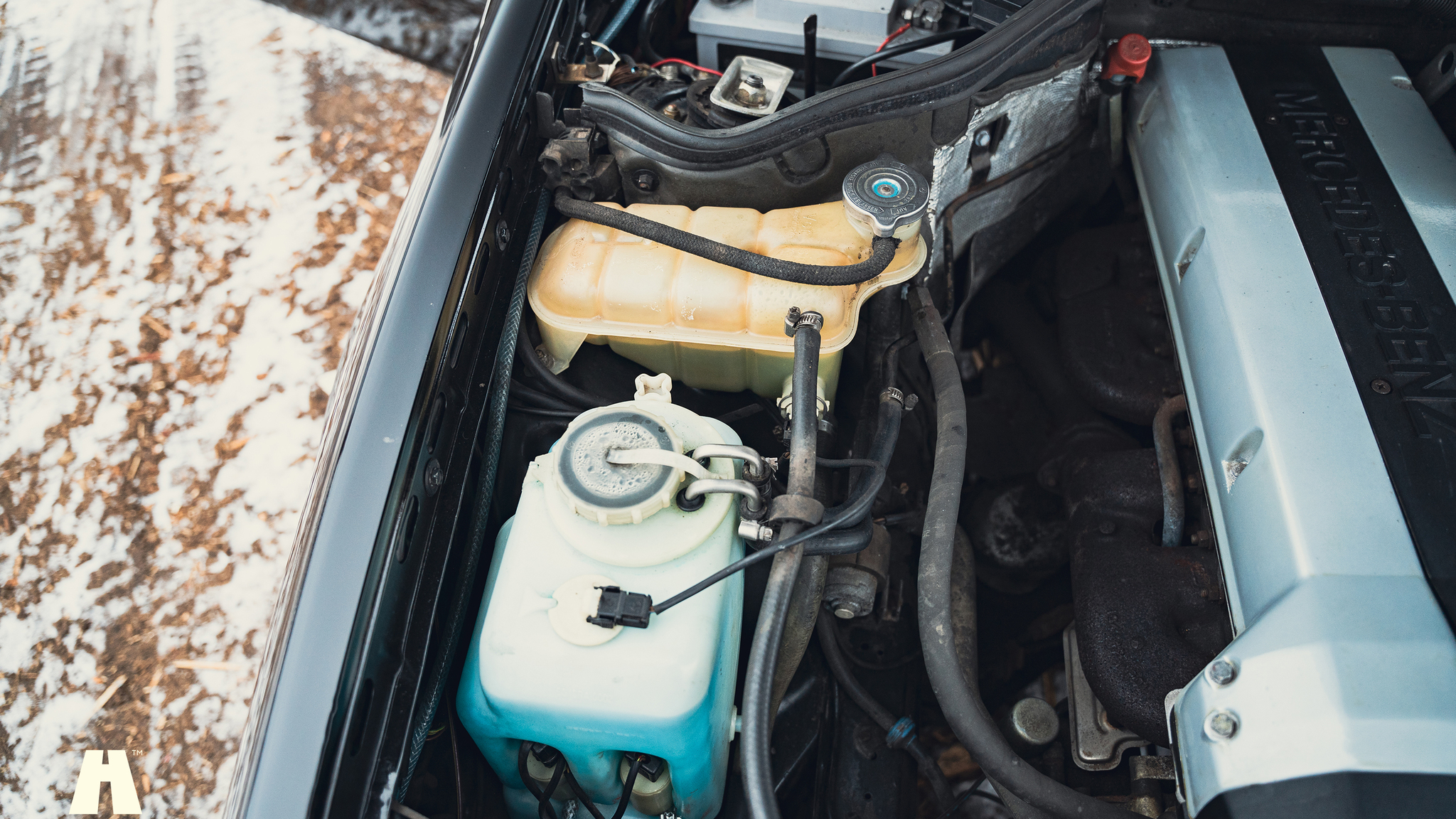 Image of 1990 Mercedes 300 CE-24 mechanics