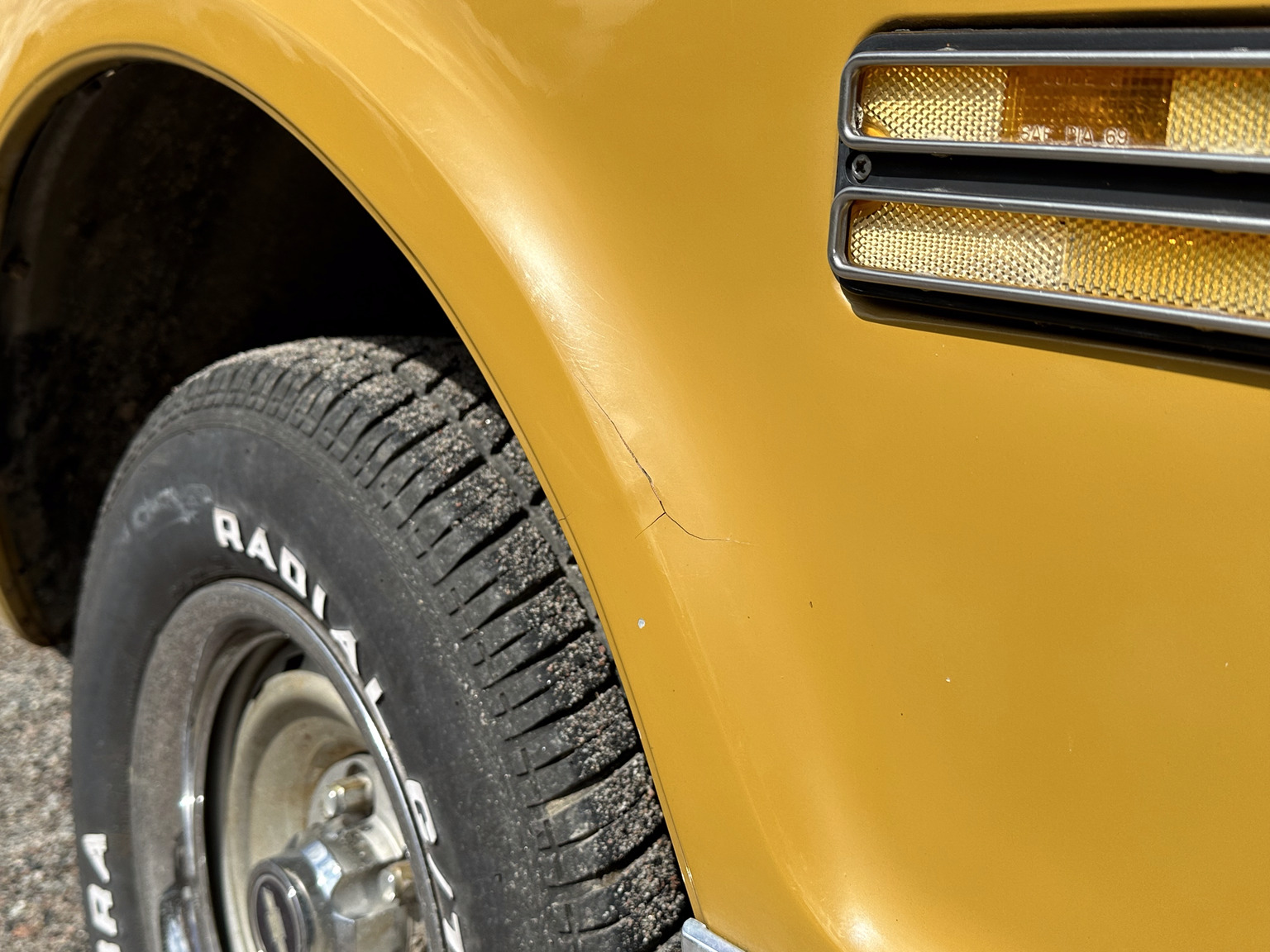 Exteriörbild på 1972 Chevrolet C10 Cheyenne (24)