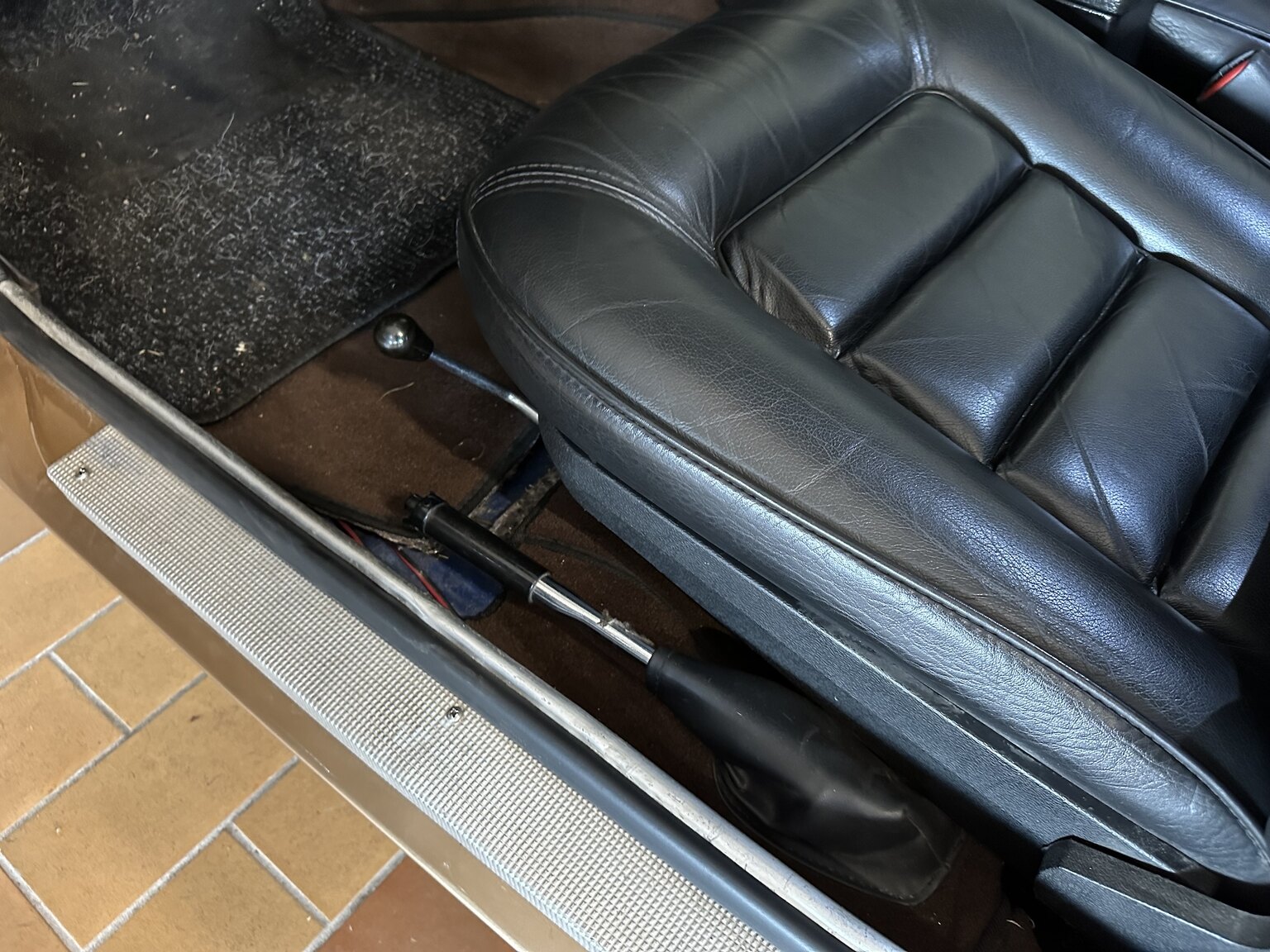 Interior image of 1973 Volvo 1800 ES (7)