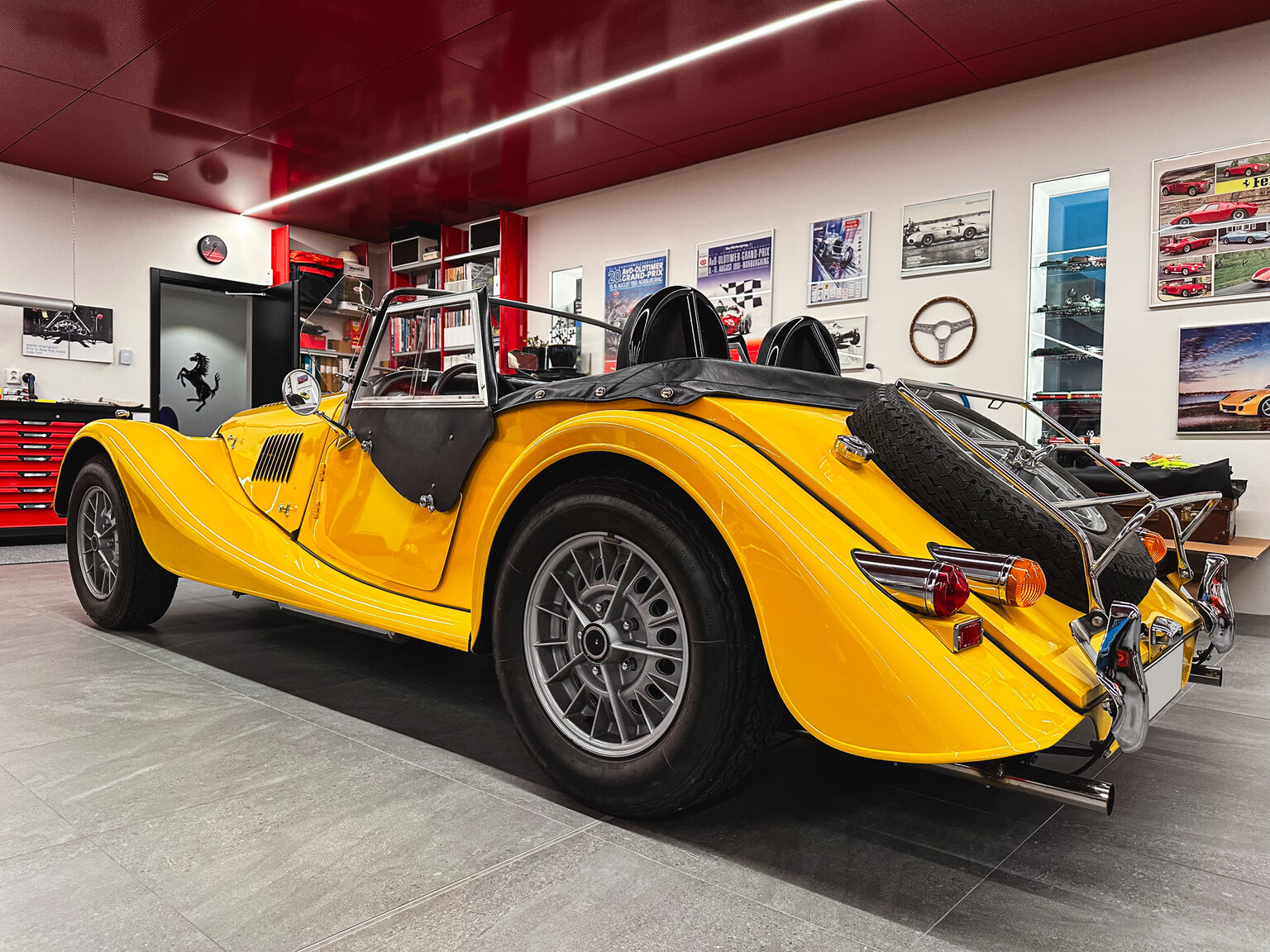Aussenfoto 1974 Morgan +8