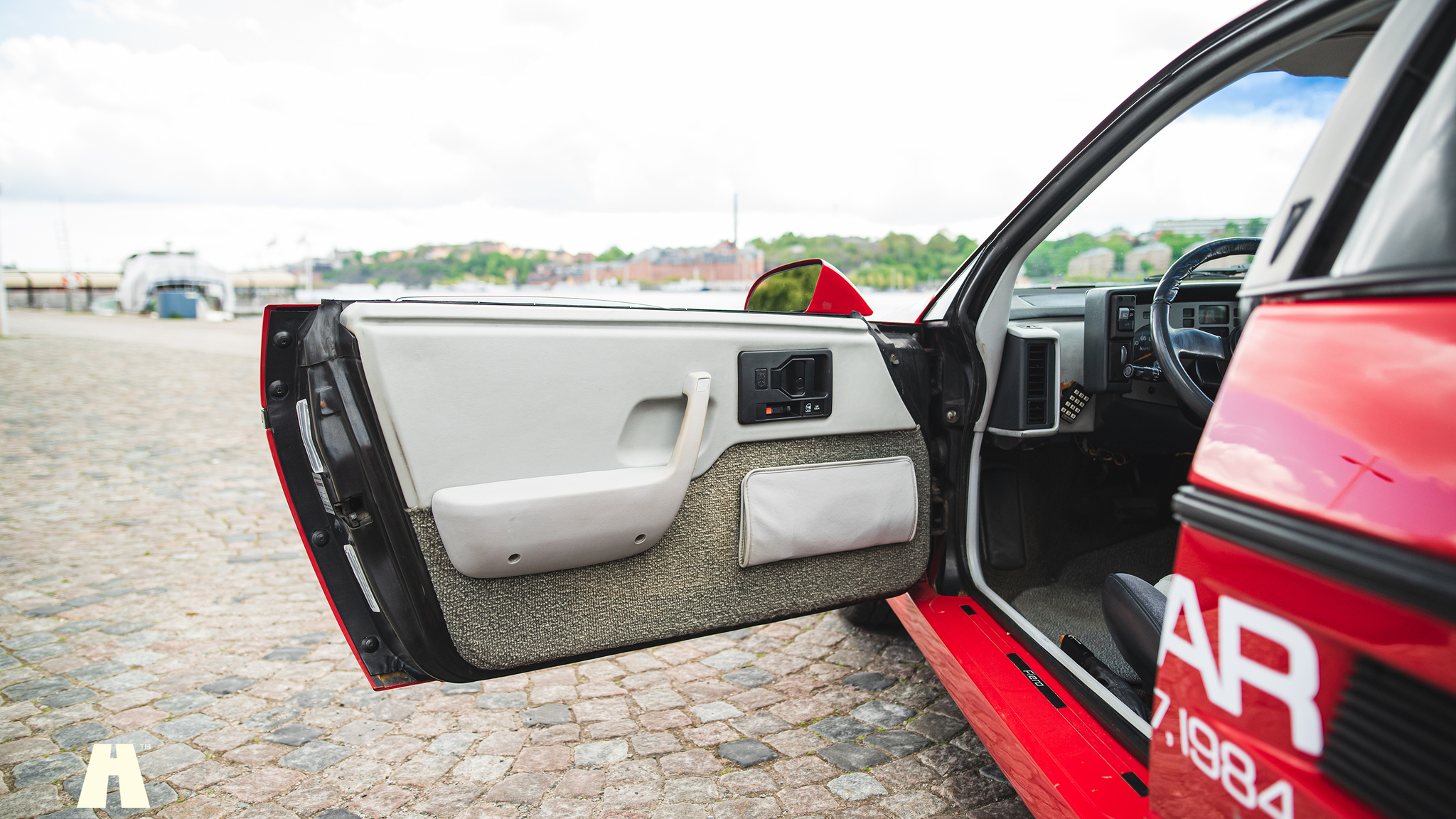 Innenraumfoto von 1985 Pontiac Fiero GT (11)