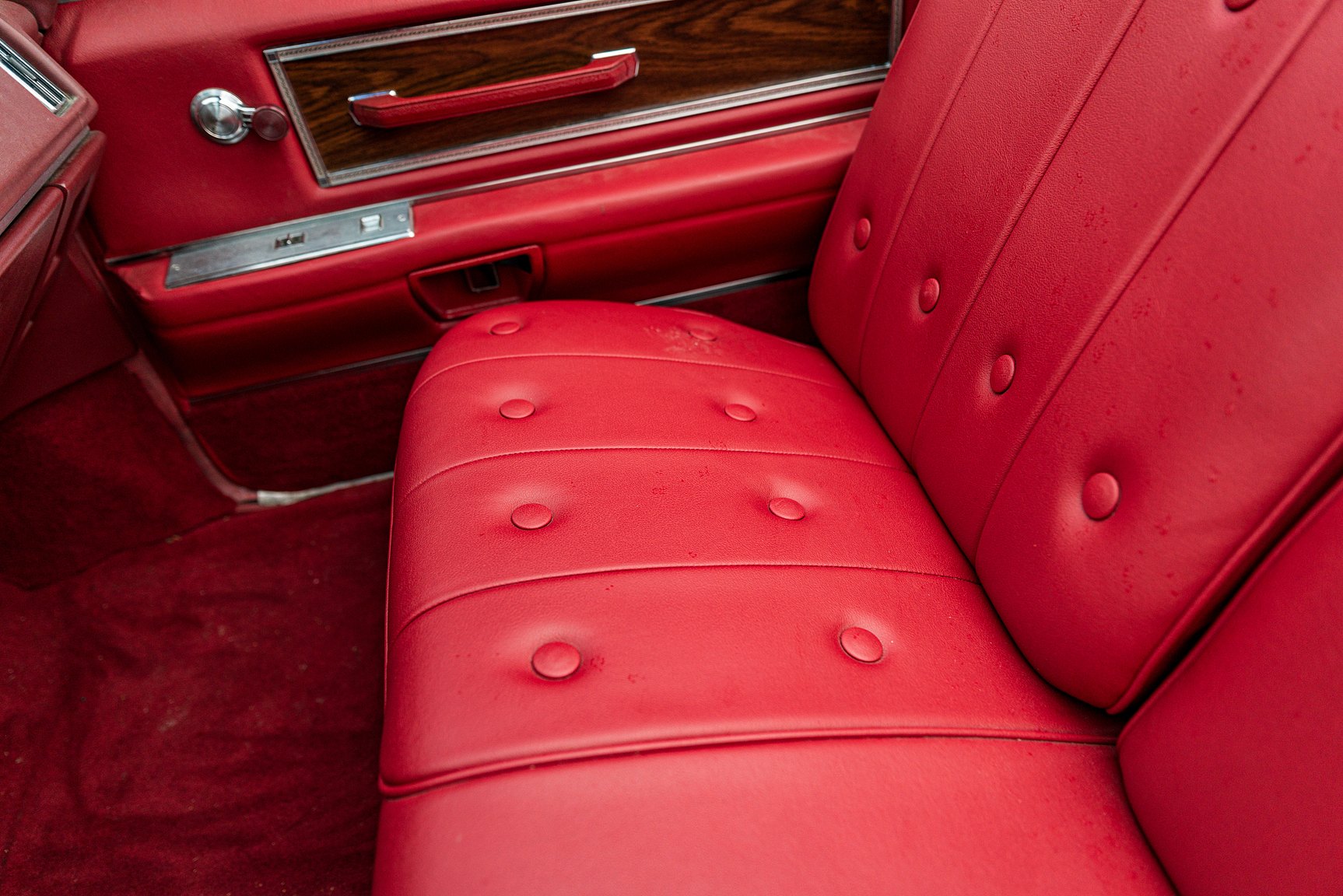 Innenraumfoto von 1968 Cadillac DeVille Convertible