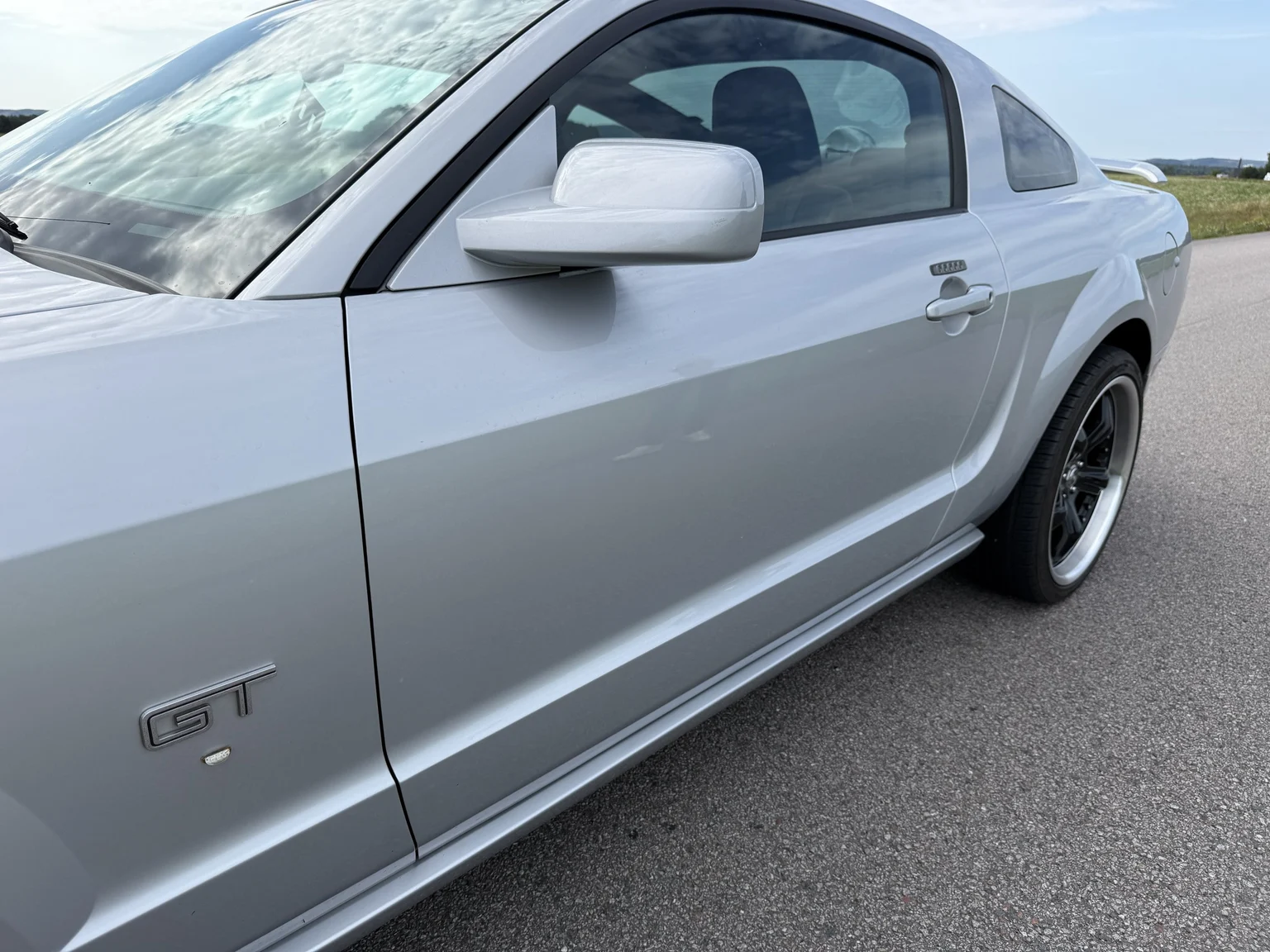 Exterior image of 2006 Ford Mustang GT (42)