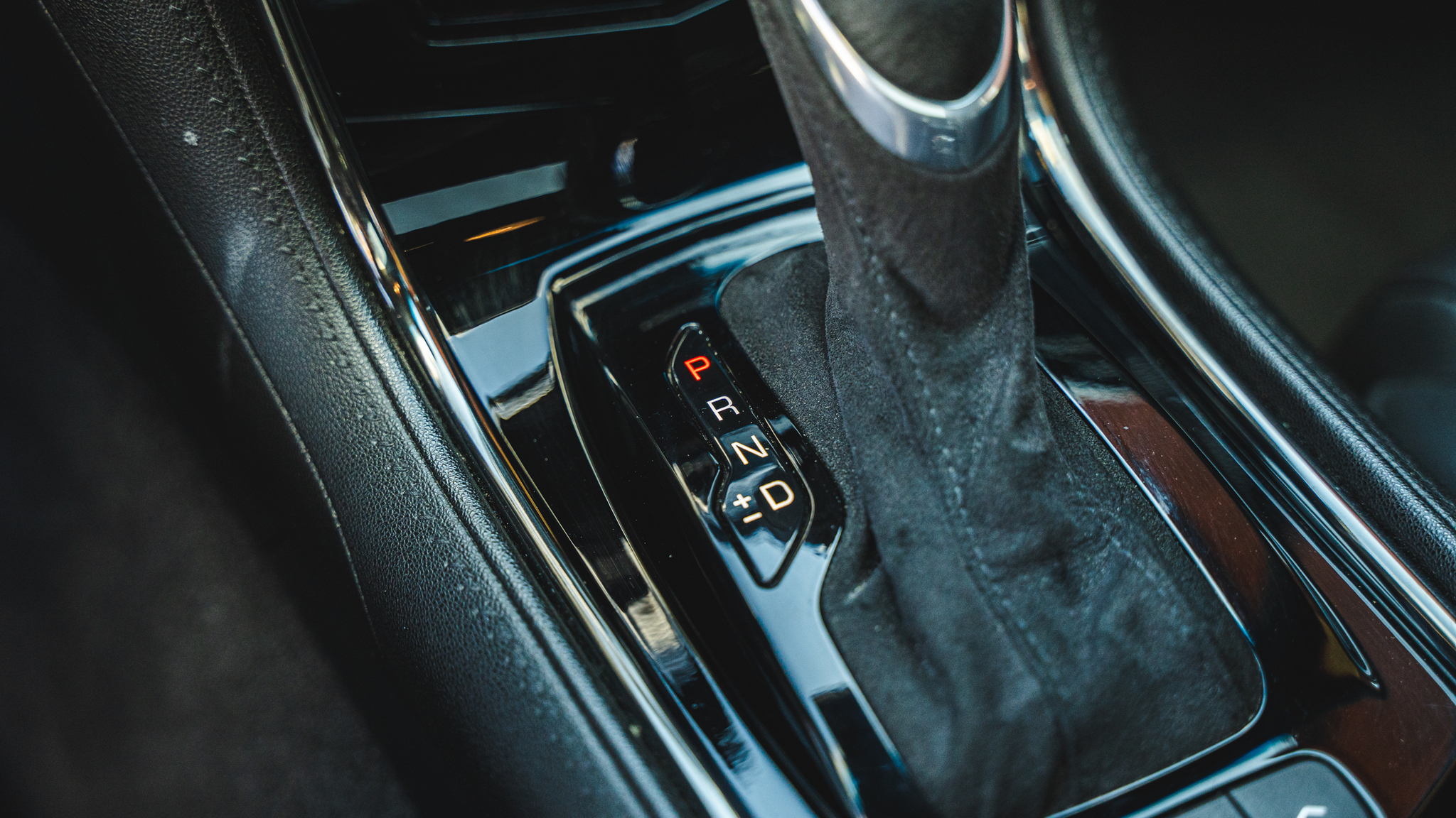 Interiörbild 2016 Cadillac ATS-V (29)