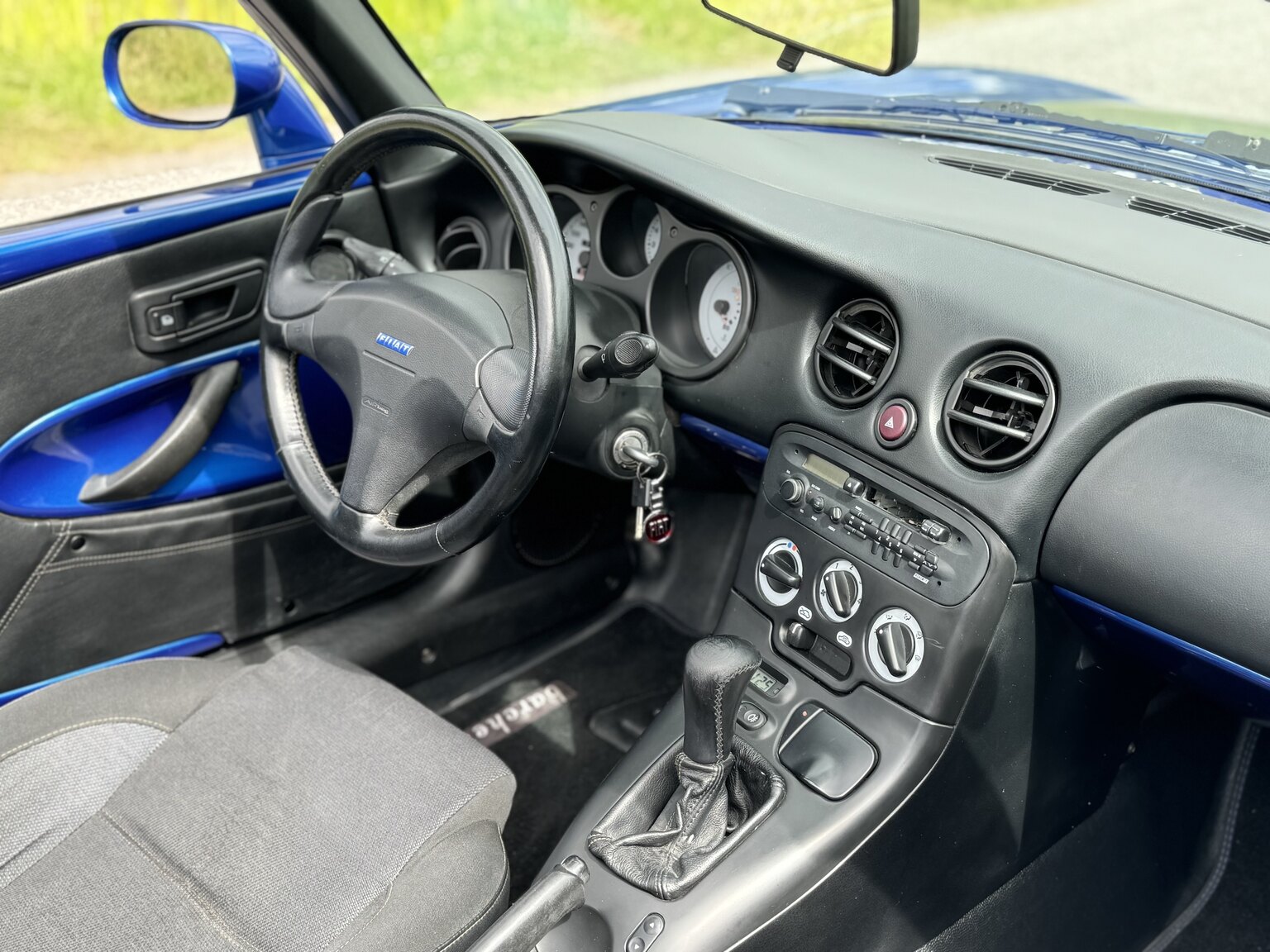 Interior image of 1997 Fiat Barchetta