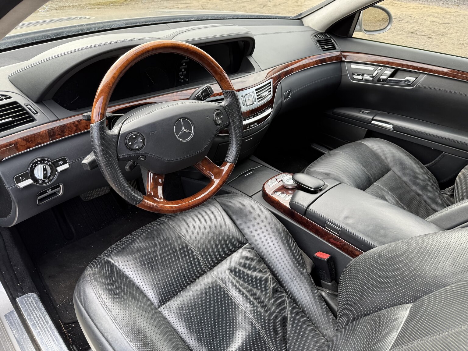Interiörbild 2007 Mercedes-Benz S 500 L 4Matic 7G-Tronic