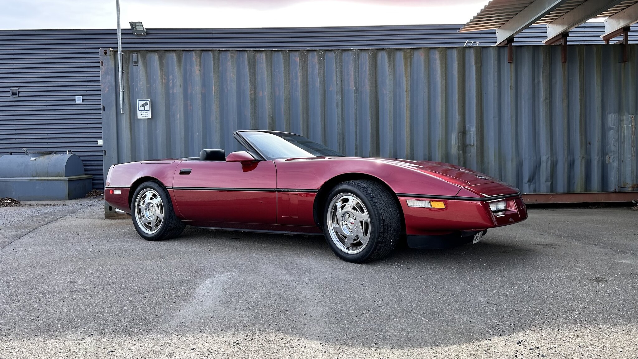 Exterior image of 1990 Chevrolet Corvette C4 Cabriolet