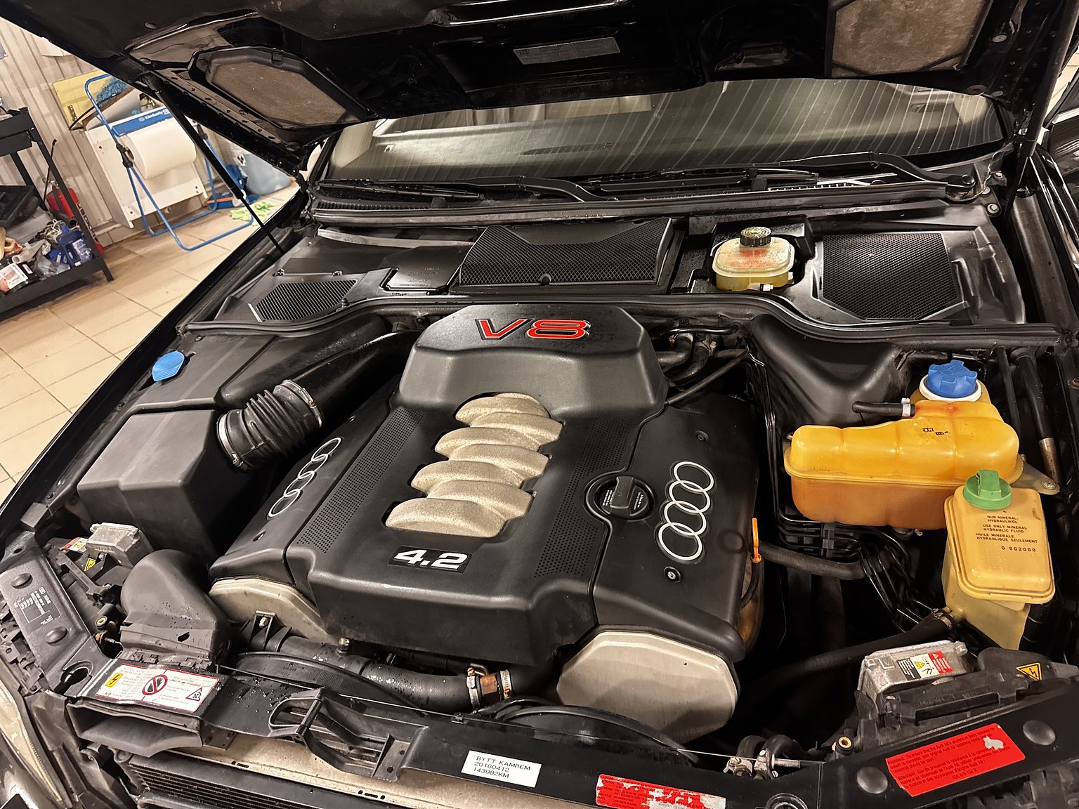 1999 Audi S8 4.2 Quattro, Mekanik