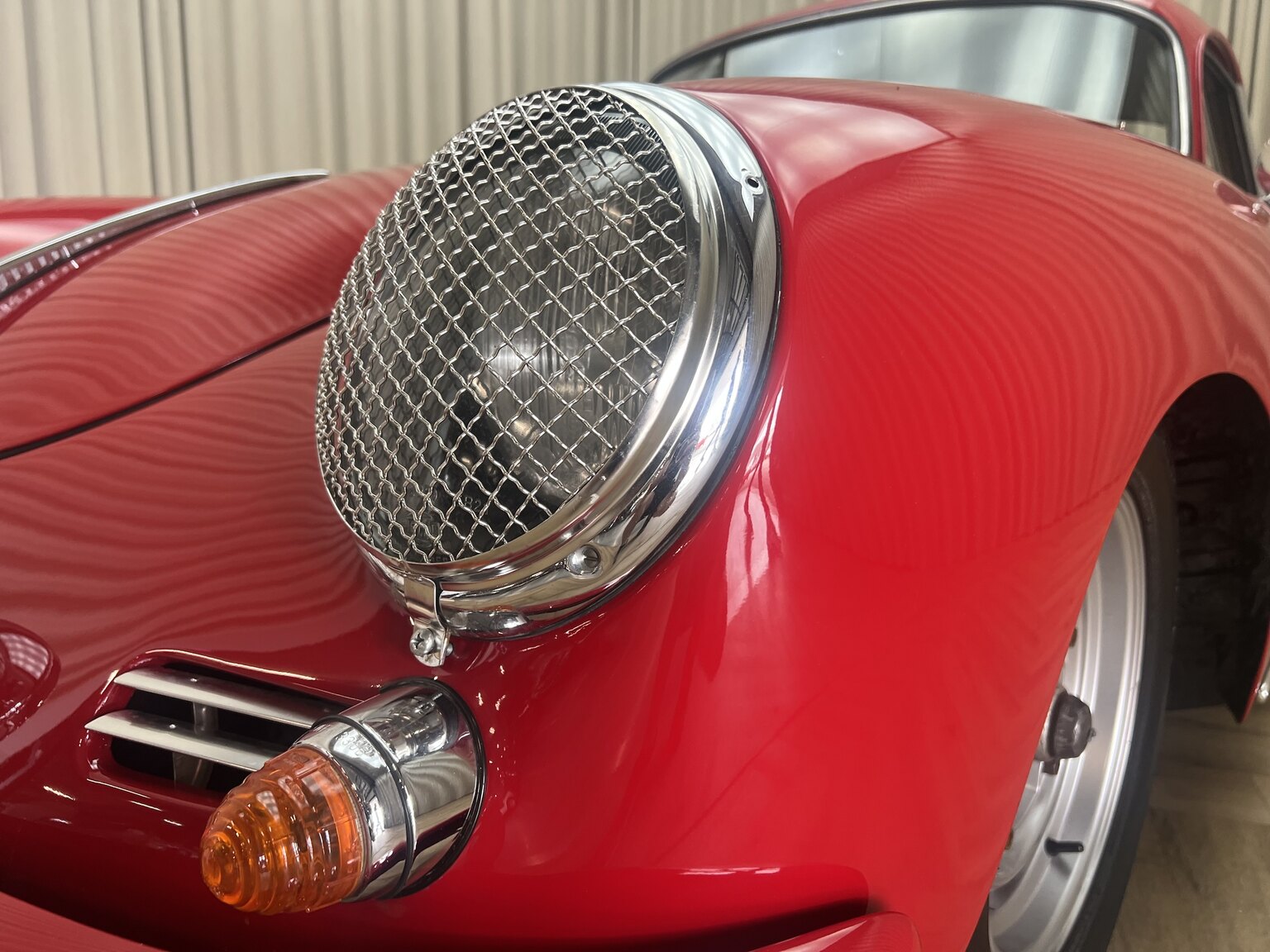 Exterior image of 1960 Porsche 356