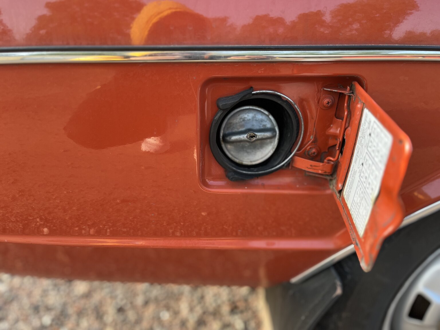 Exterior image of 1976 Audi 80 GL B1  (45)