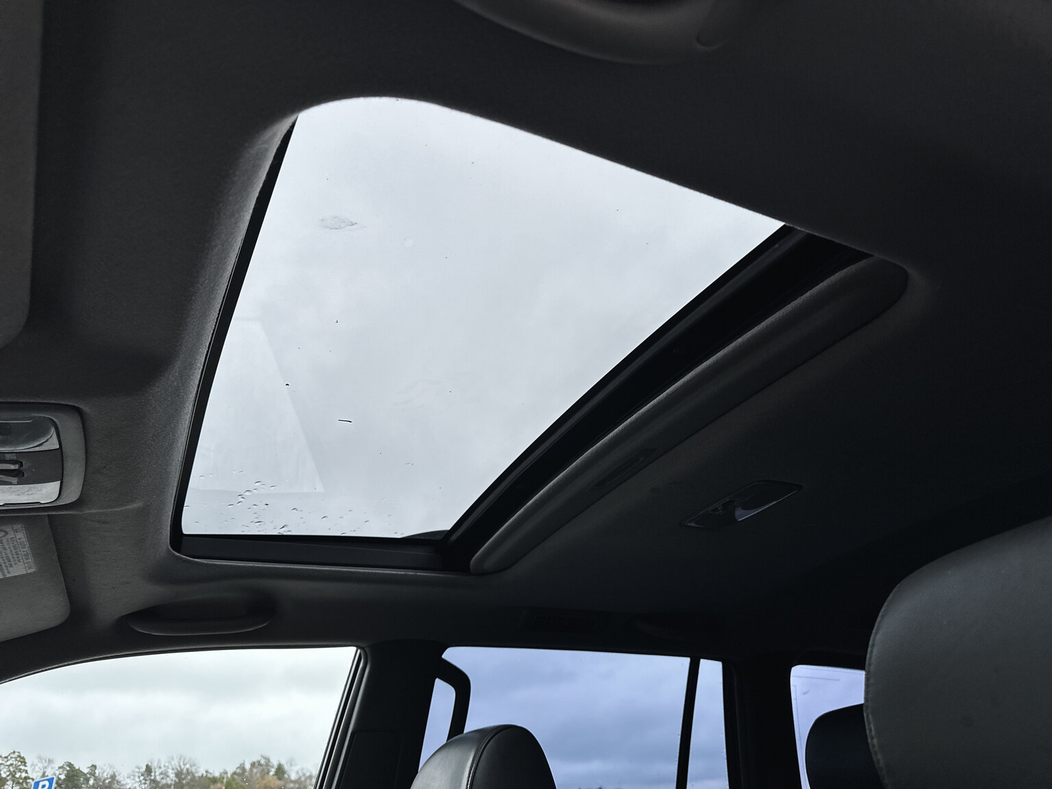 Innenraumfoto von 2004 Toyota Land Cruiser