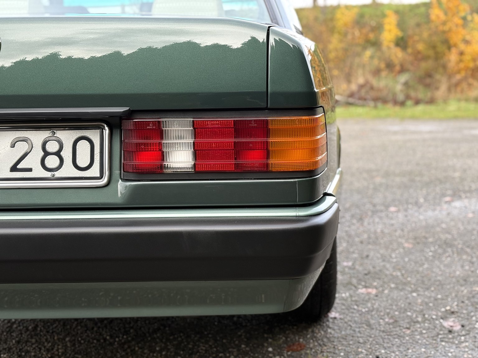 Exteriörbild på 1989 Mercedes-Benz 190 E