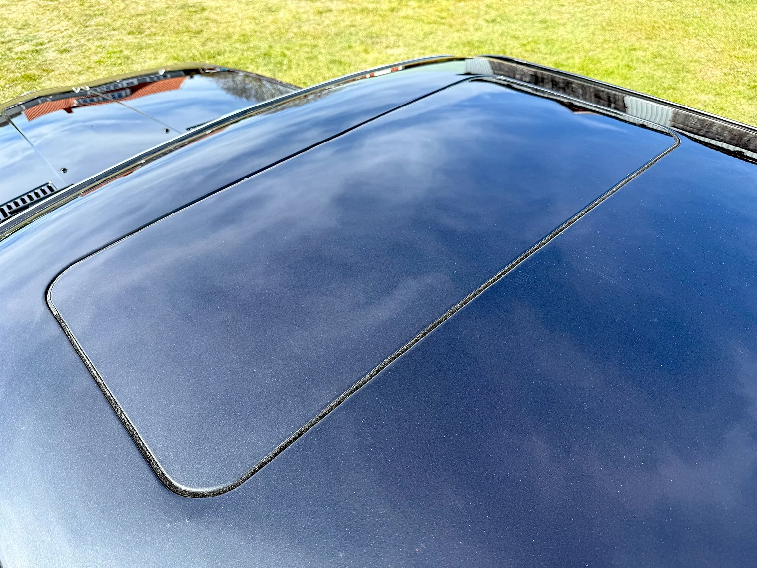 Exterior image of 1985 BMW 635 CSiA (E24) (73)
