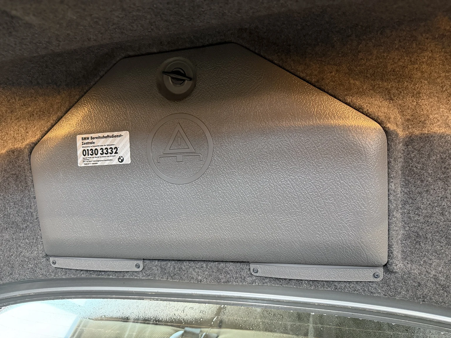 Innenraumfoto von 1988 BMW 535i - NO RESERVE (19)