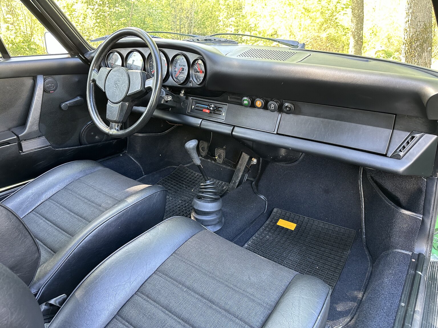 Interiörbild 1975 Porsche 911