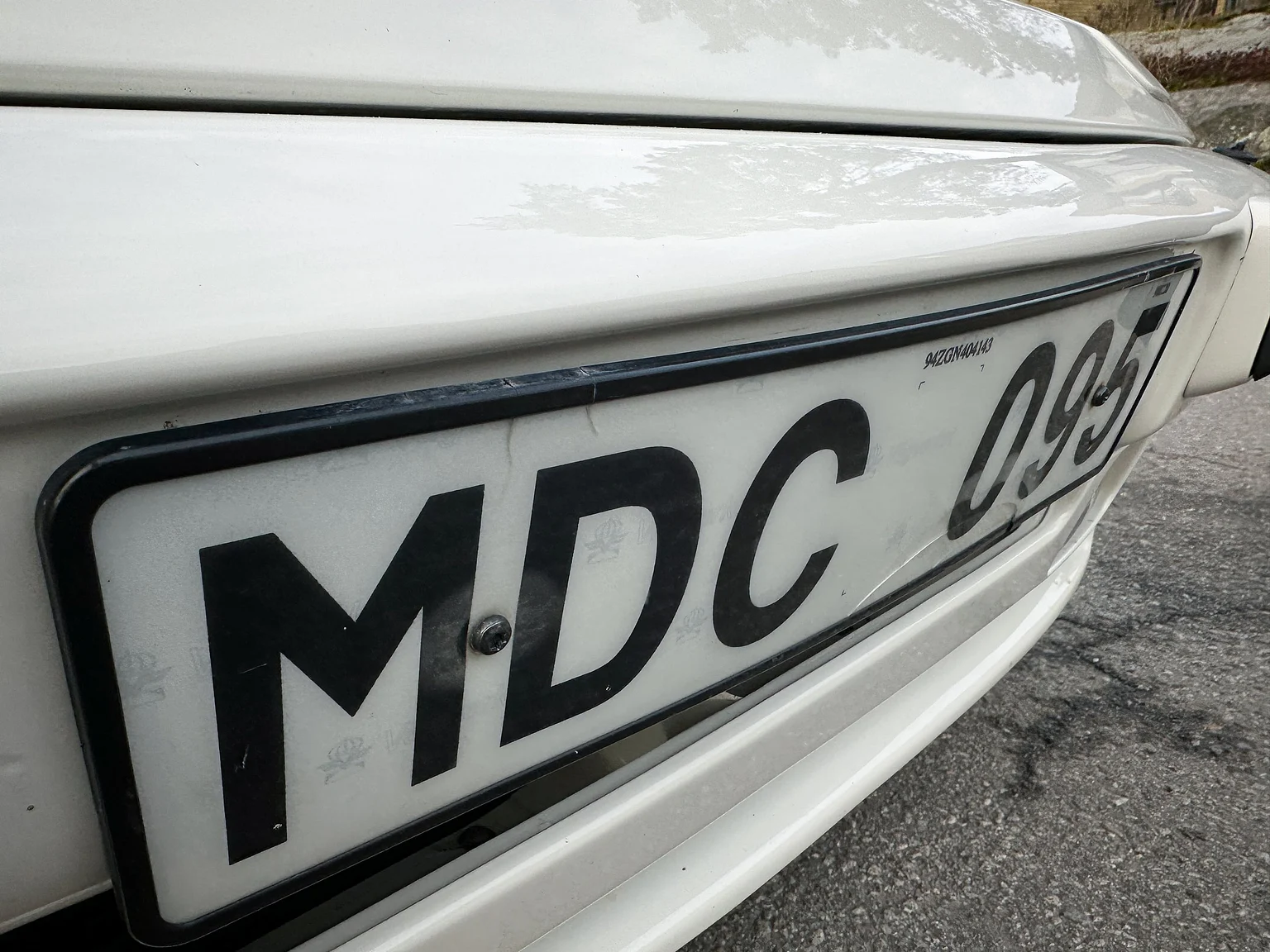 Exterior image of 1986 Porsche 944R (68)