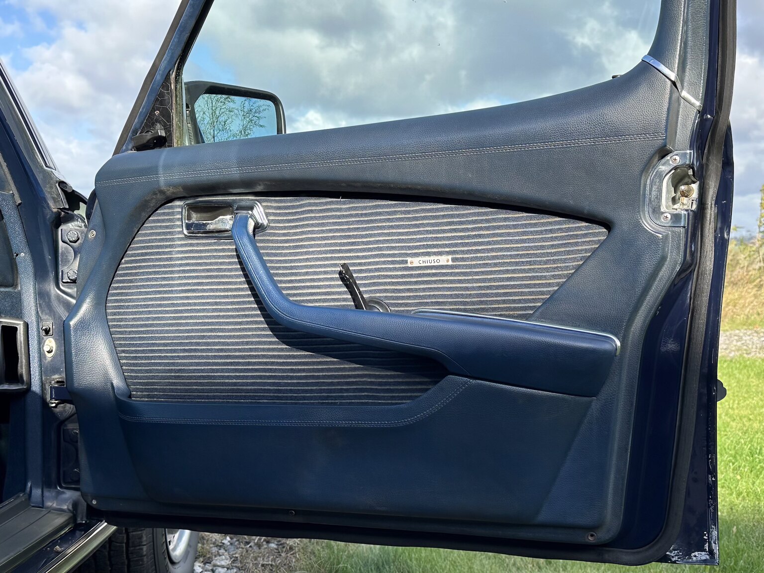 Interiörbild 1975 Mercedes-Benz 450 SEL 6.9 Bepansrad 