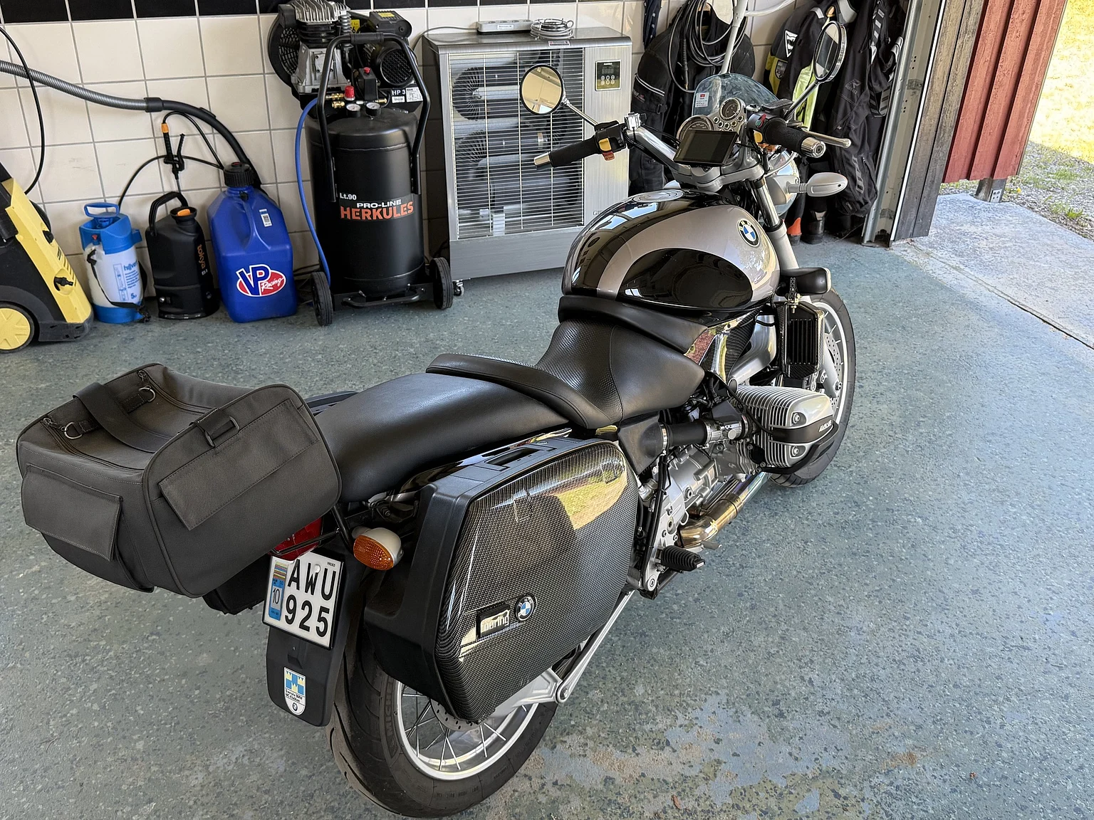 Aussenfoto 1999 BMW Motorrad R 1100 R (68)