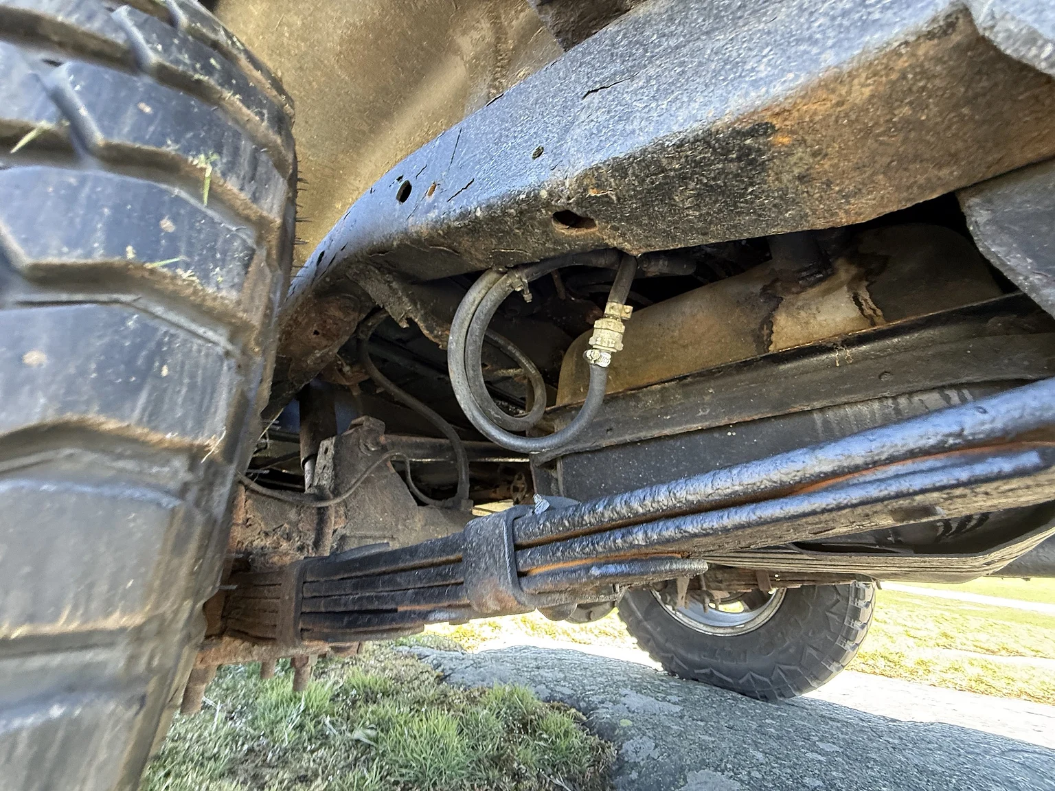 Image of 1990 Jeep Wrangler Islander mechanics (28)