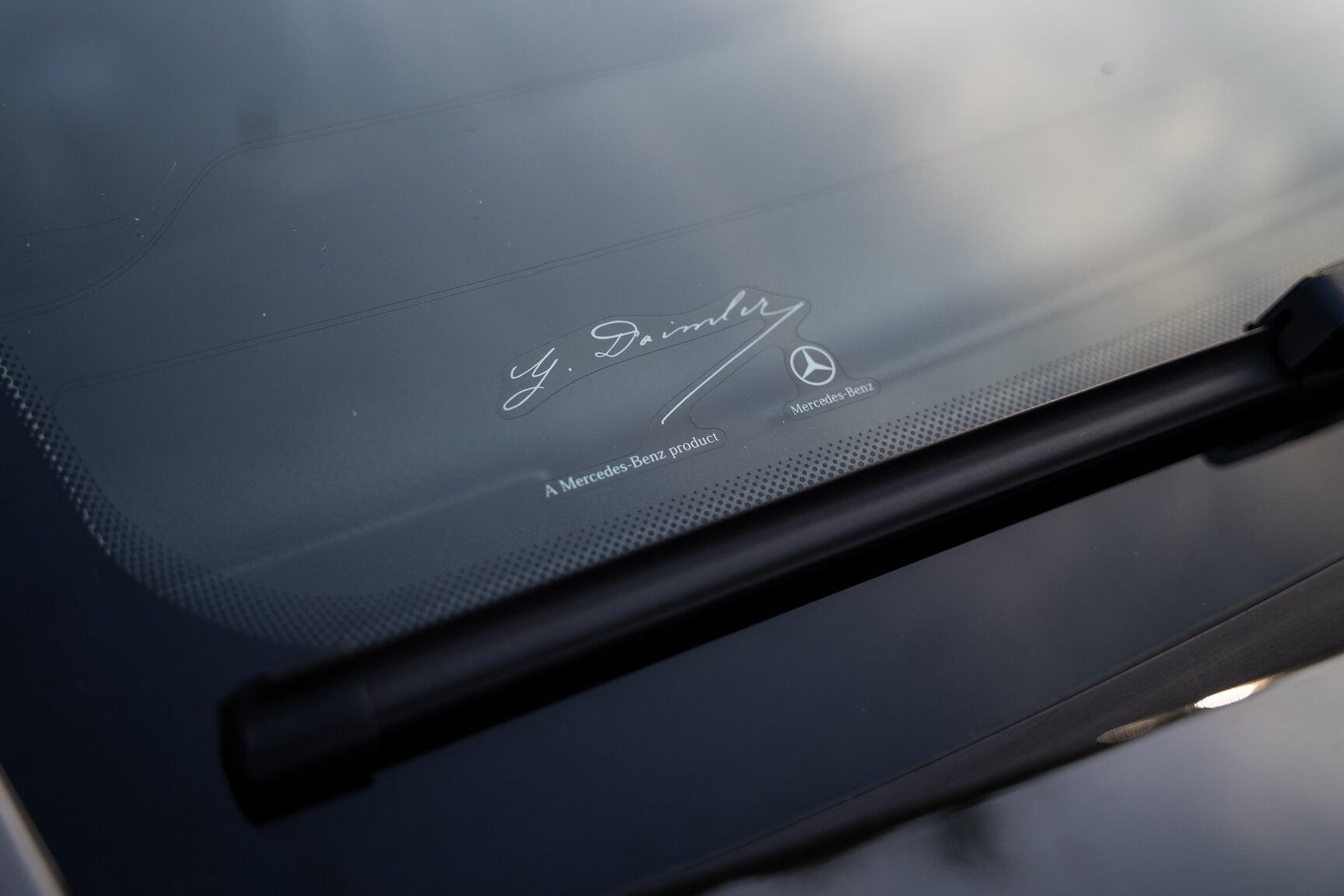 Exterior image of 2009 Mercedes-Benz CLK 550