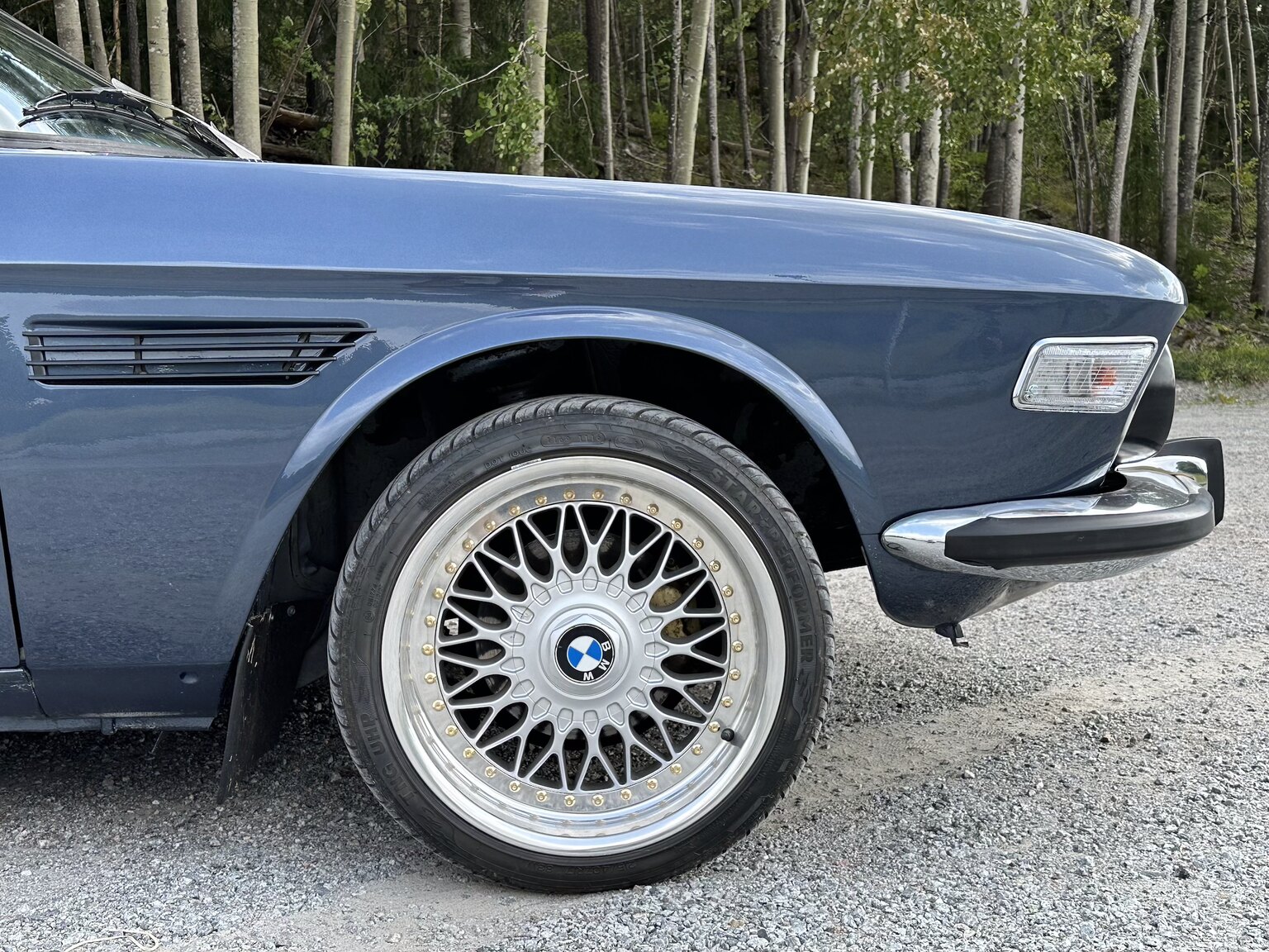 Exterior image of 1972 BMW 3,0 CSi 