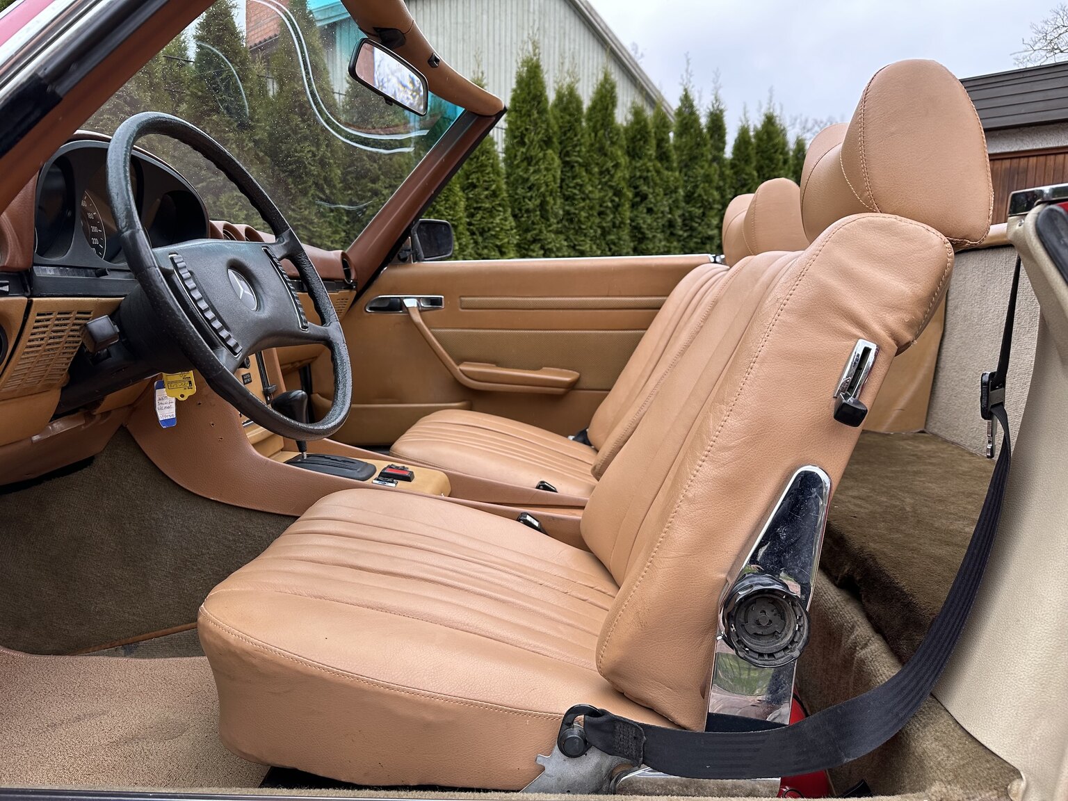 Innenraumfoto von 1973 Mercedes-Benz 450 SL