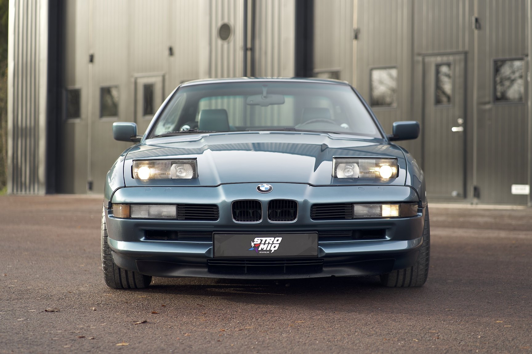 Exteriörbild på 1992 BMW 850i 6-speed manual - NO RESERVE