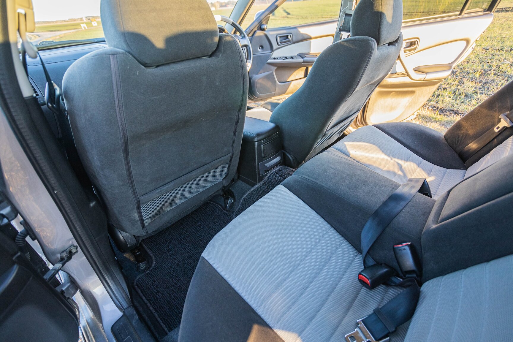 Interior image of 2000 Nissan Skyline R34 GT 2.5