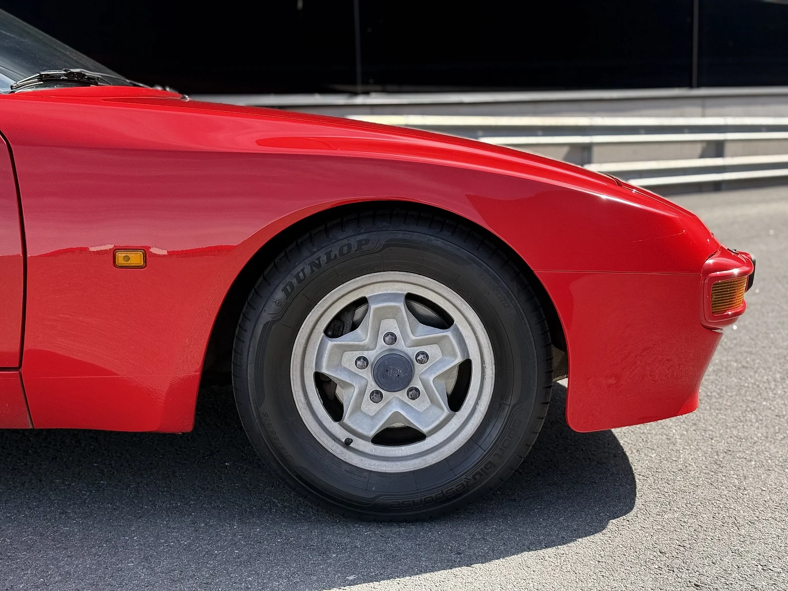 Aussenfoto 1984 Porsche 944 Targa (60)