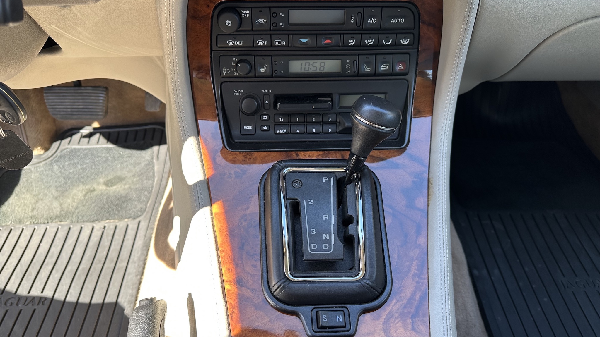 Interiörbild 1997 Jaguar XJ 4.0 Executive