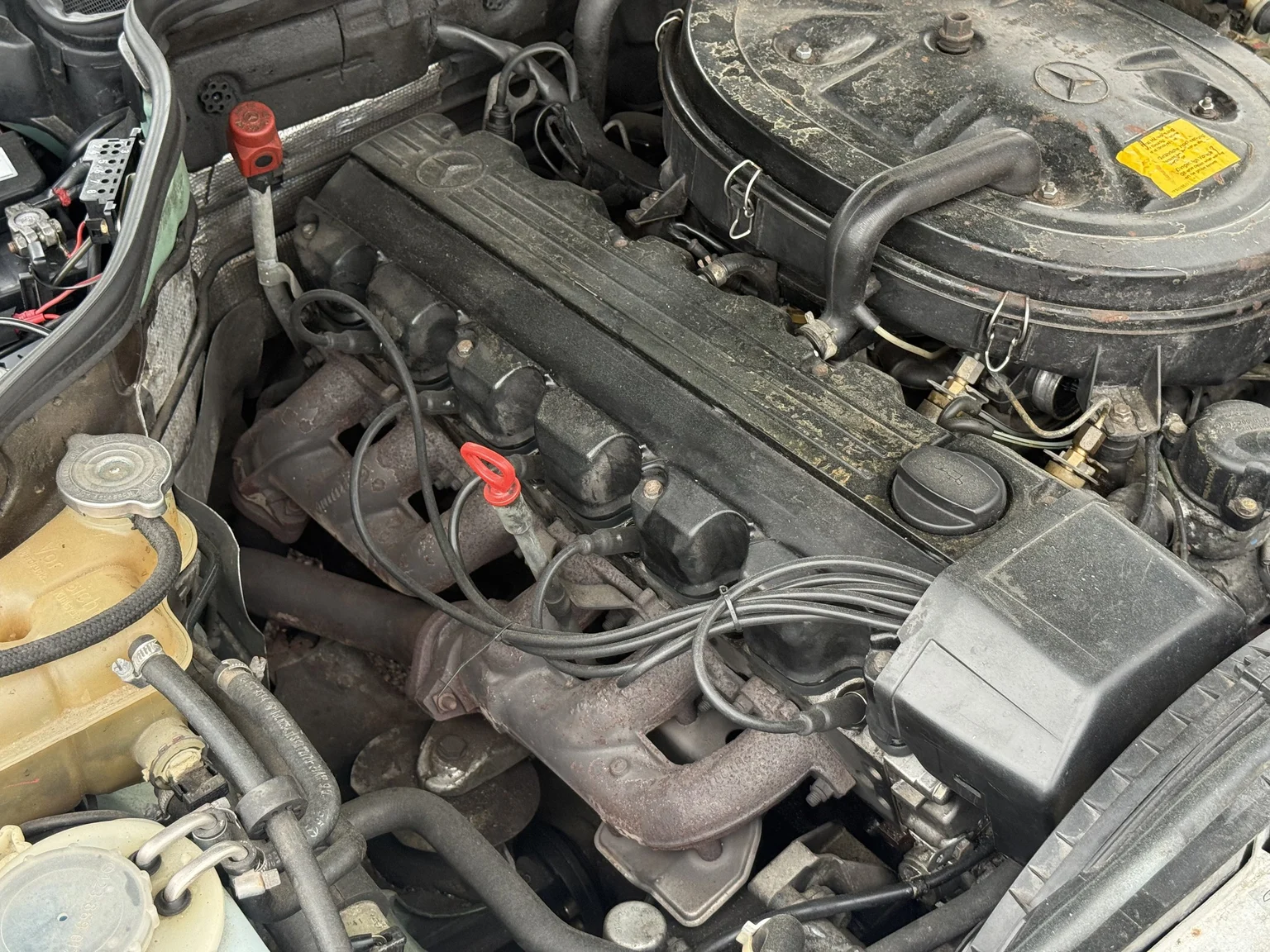 Image of 1991 Mercedes-Benz 300 E 4MATIC mechanics (2)